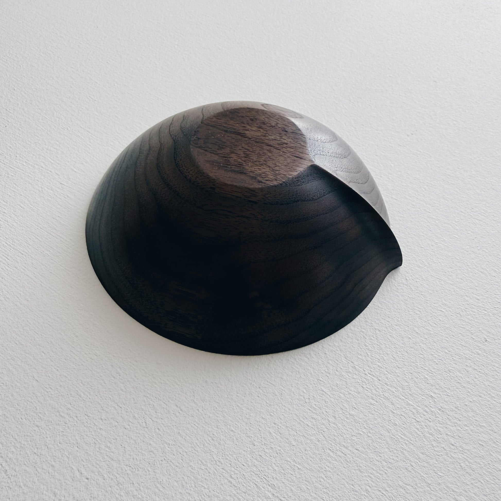 Bowl in vintage black walnut
