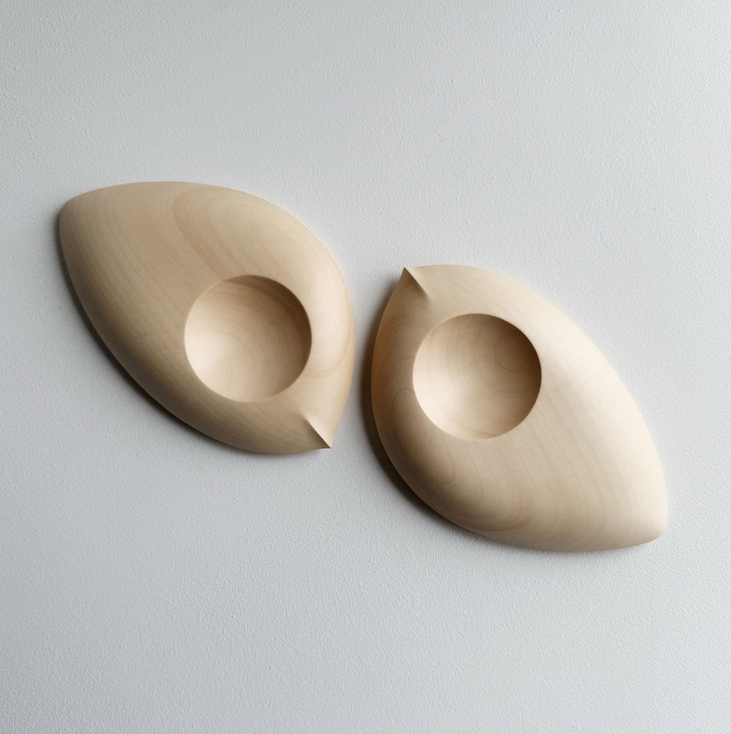 Droplet dish in sycamore on a light background
