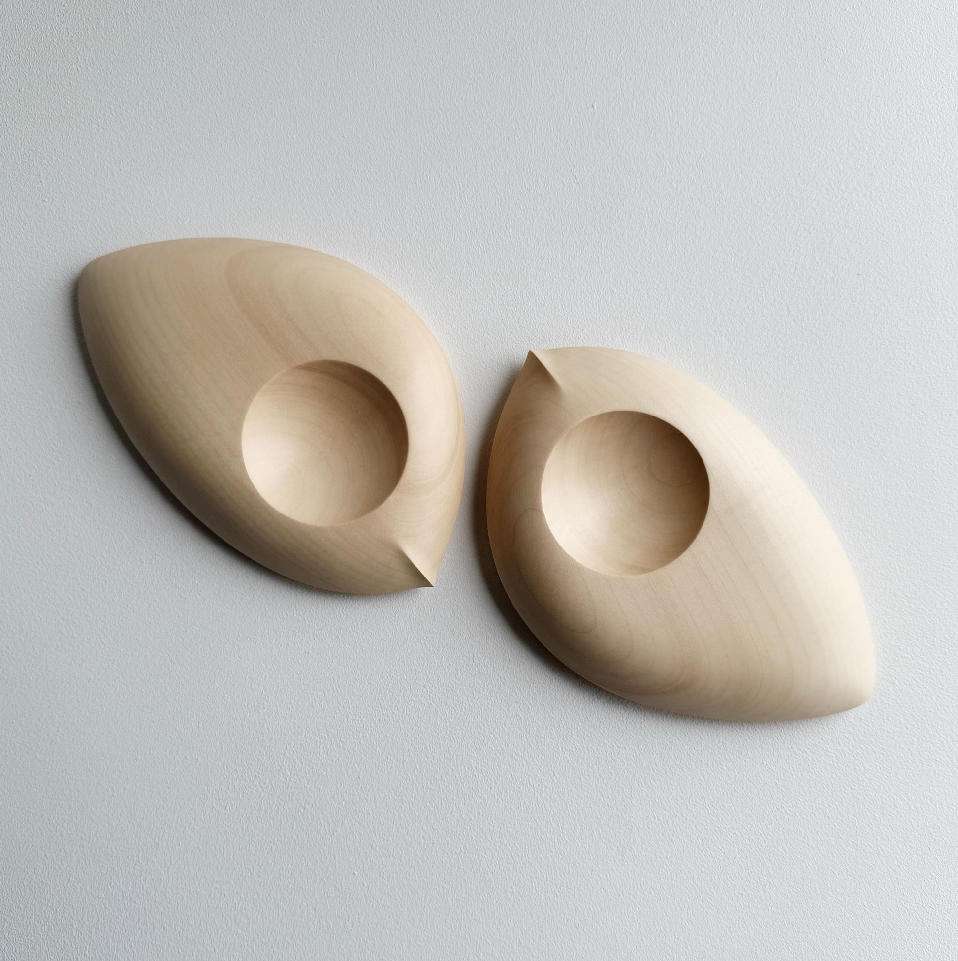 Droplet dish in sycamore on a light background
