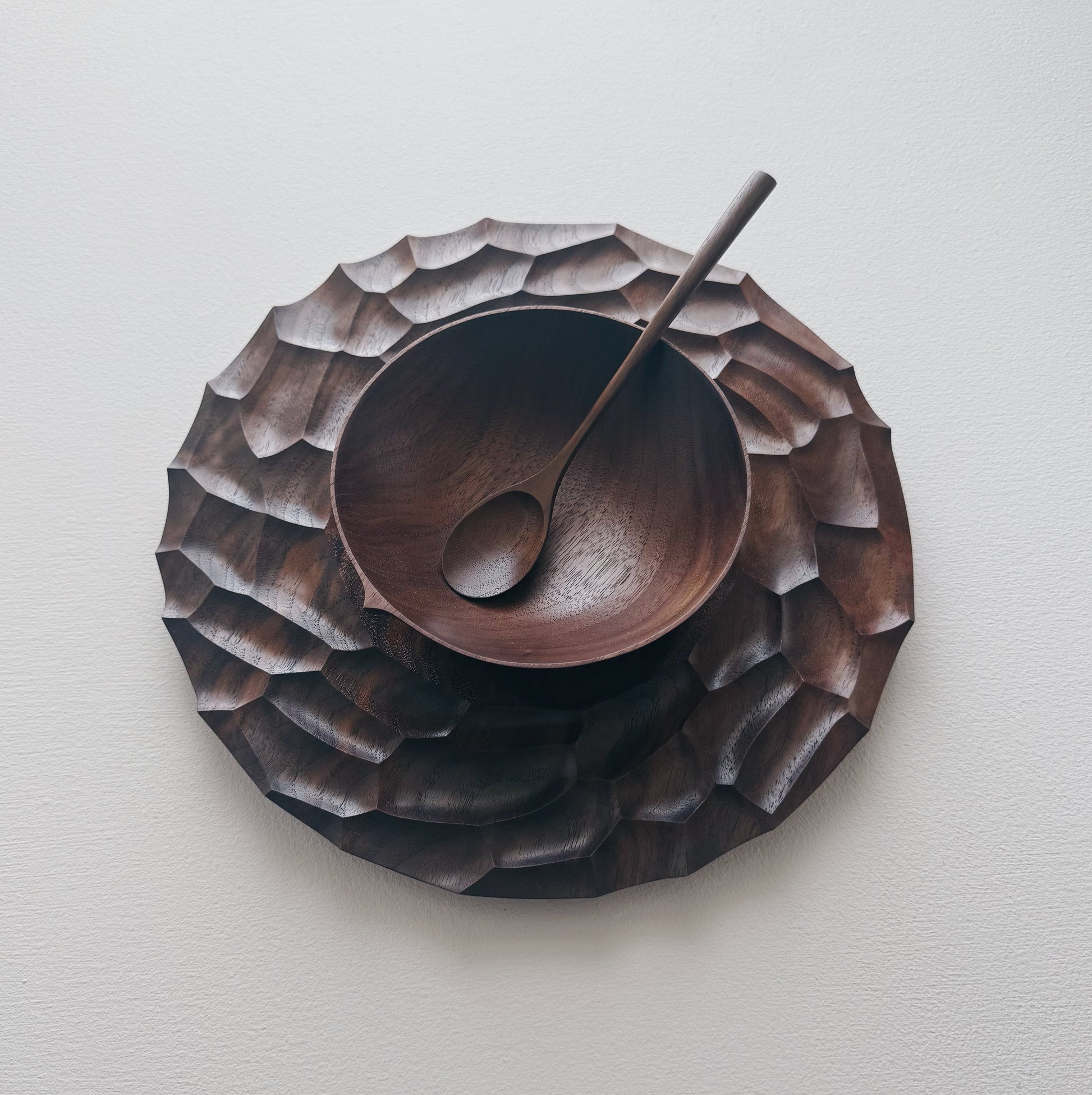 Dunes plate, bowl & spoon set in walnut