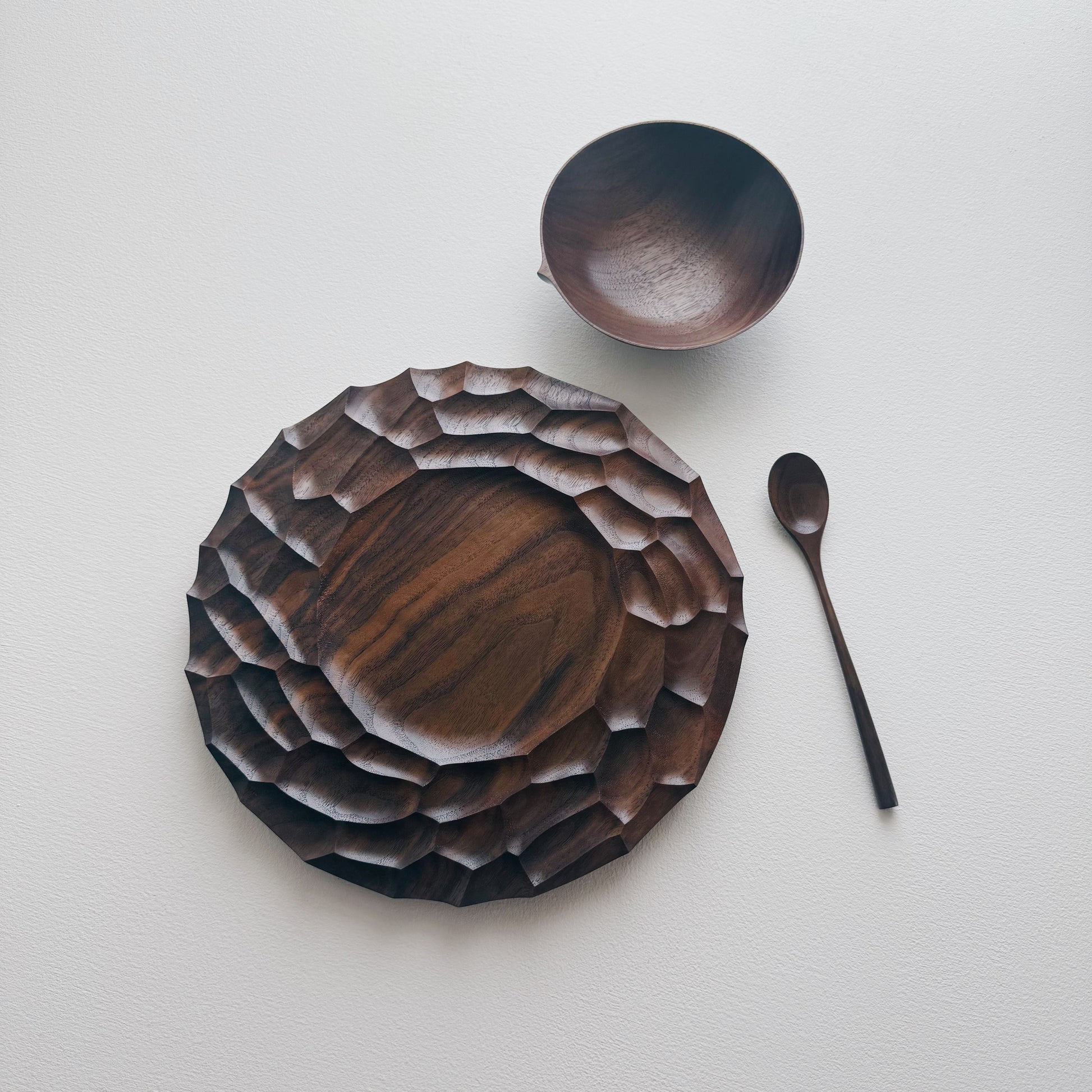 Dunes plate, bowl & spoon set in walnut