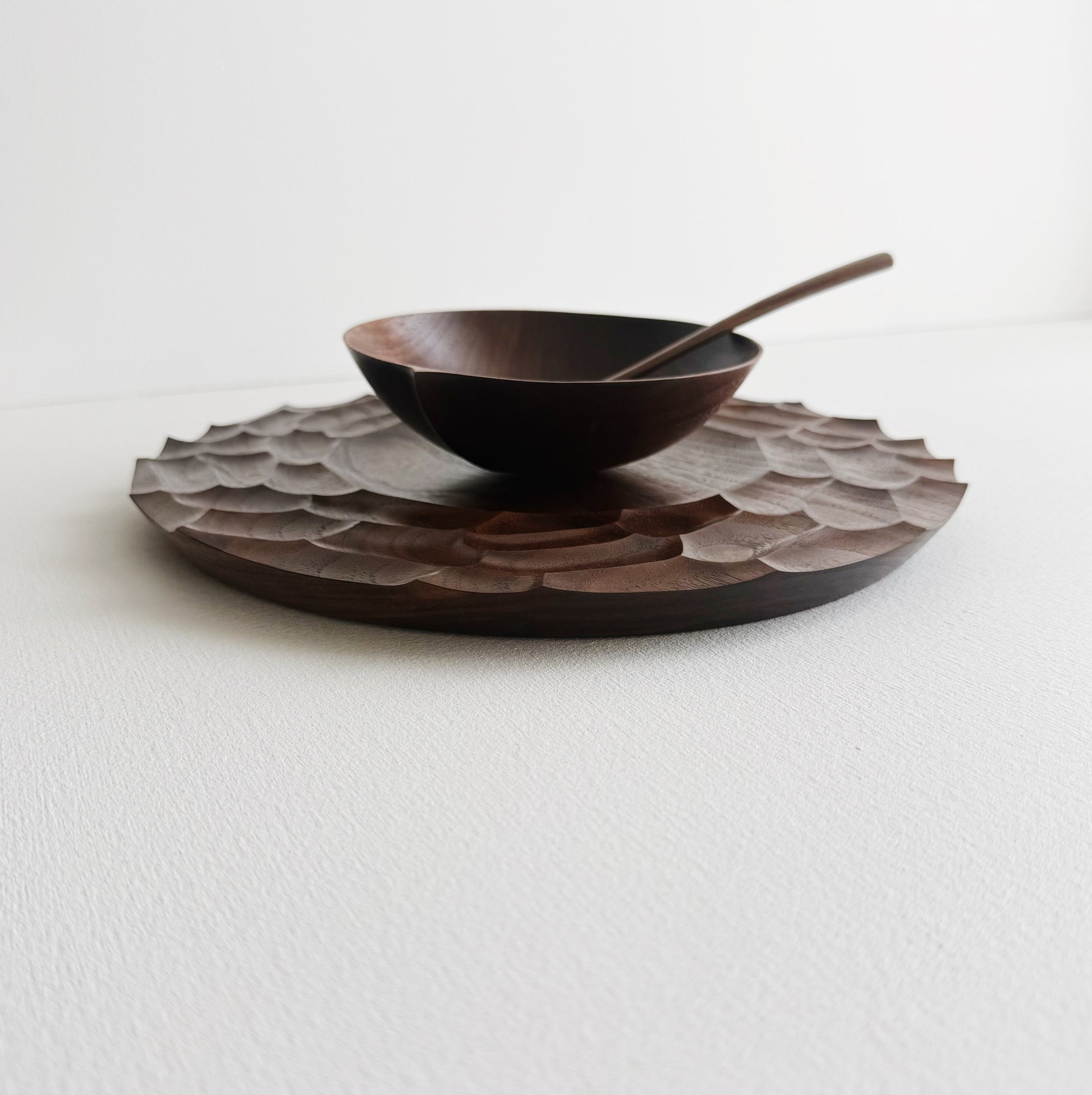Dunes plate, bowl & spoon set in walnut