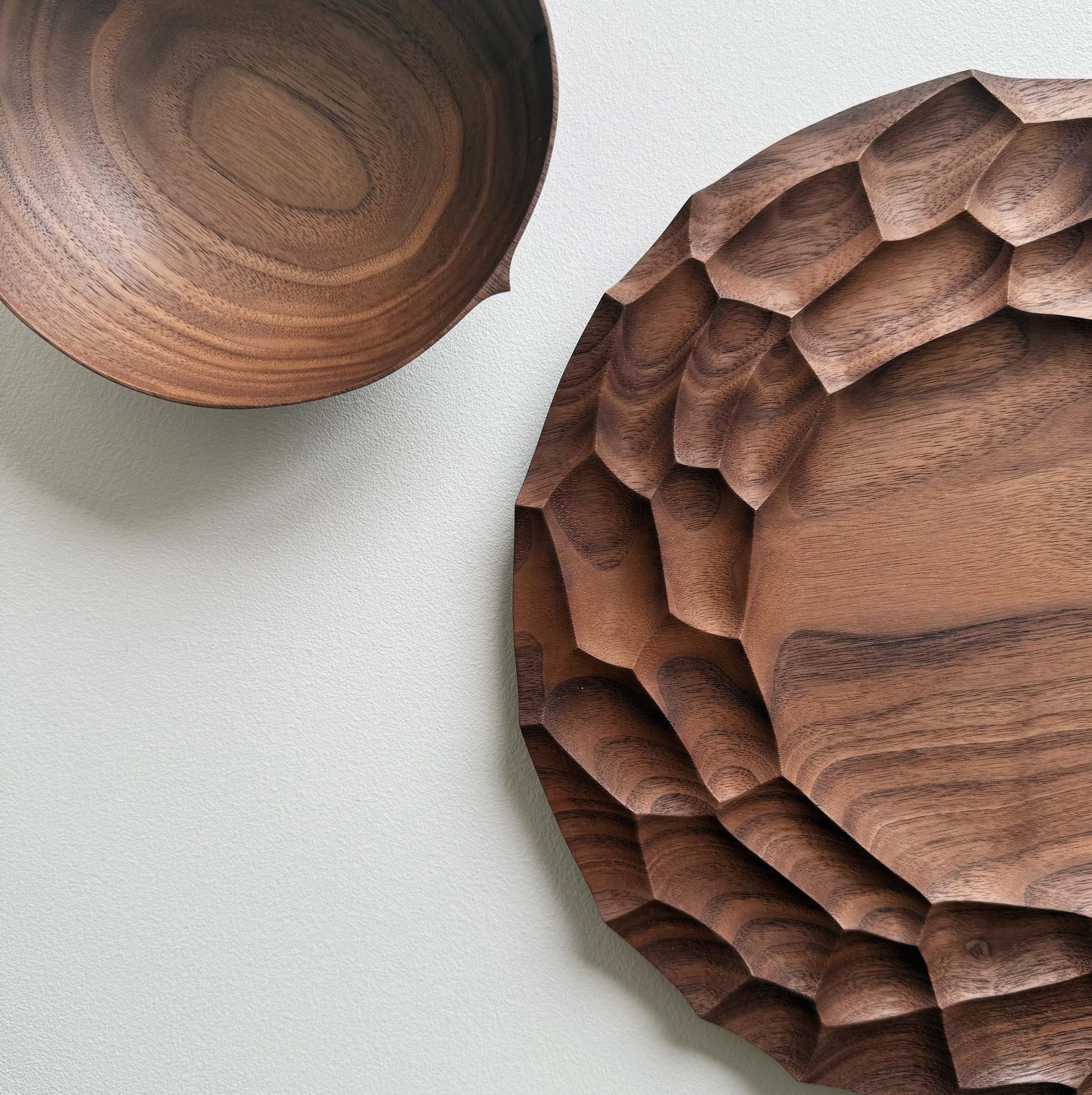 Dunes plate and bowl in walnut on a light background