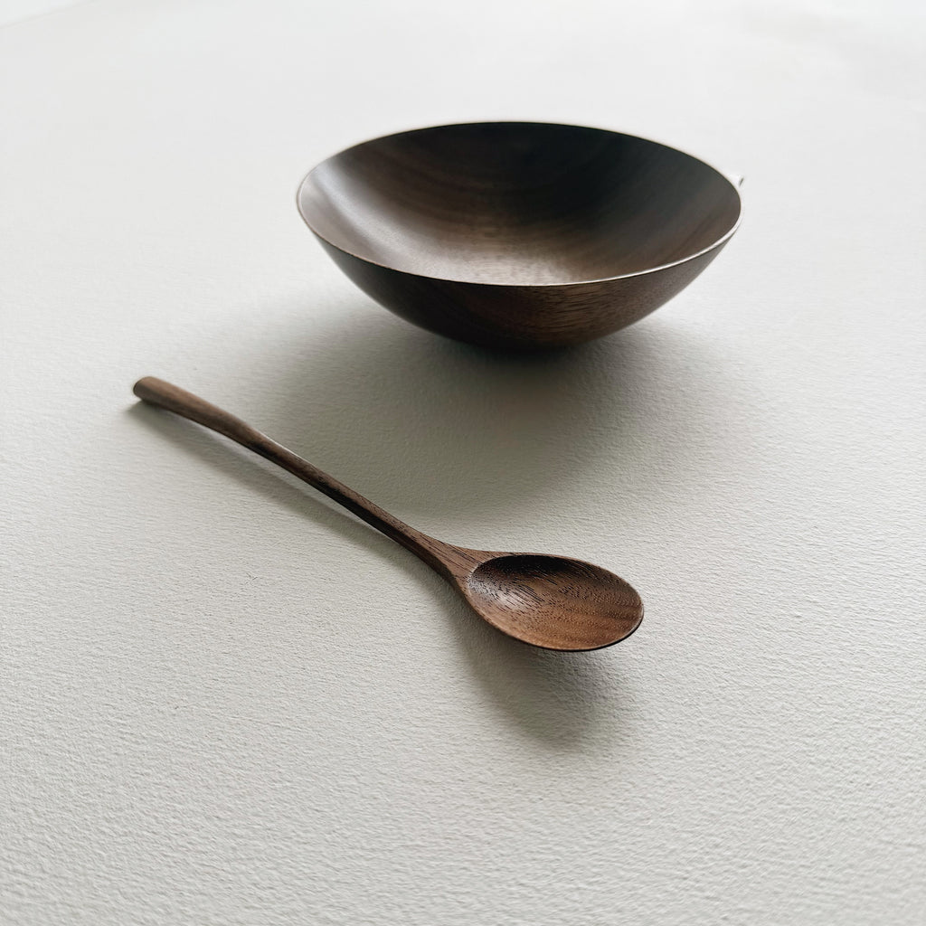 Eating bowl & spoon in tanned walnut