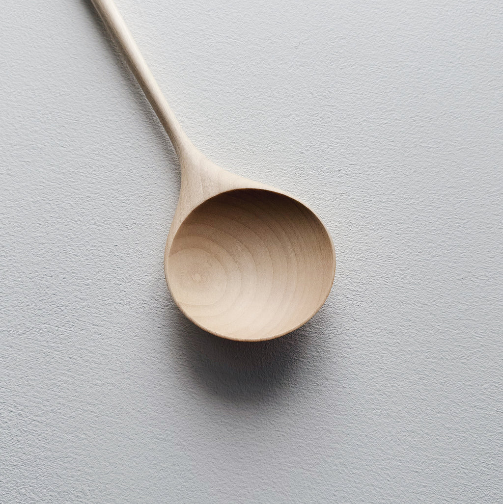 Medium serving spoon in sycamore