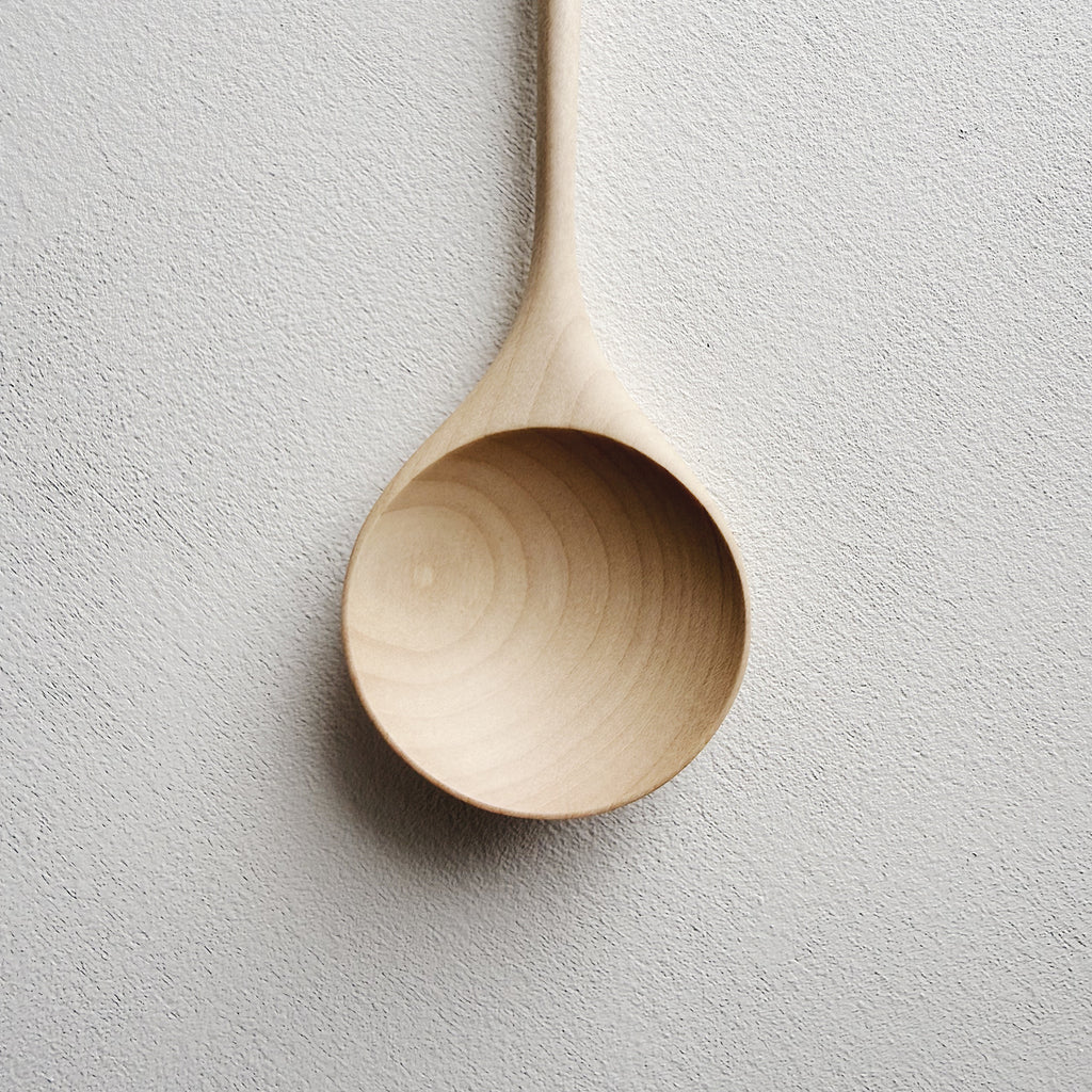Medium serving spoon in sycamore