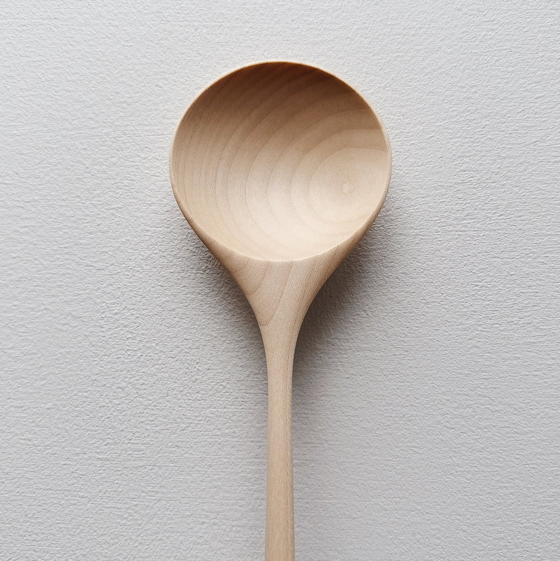 Medium serving spoon in sycamore