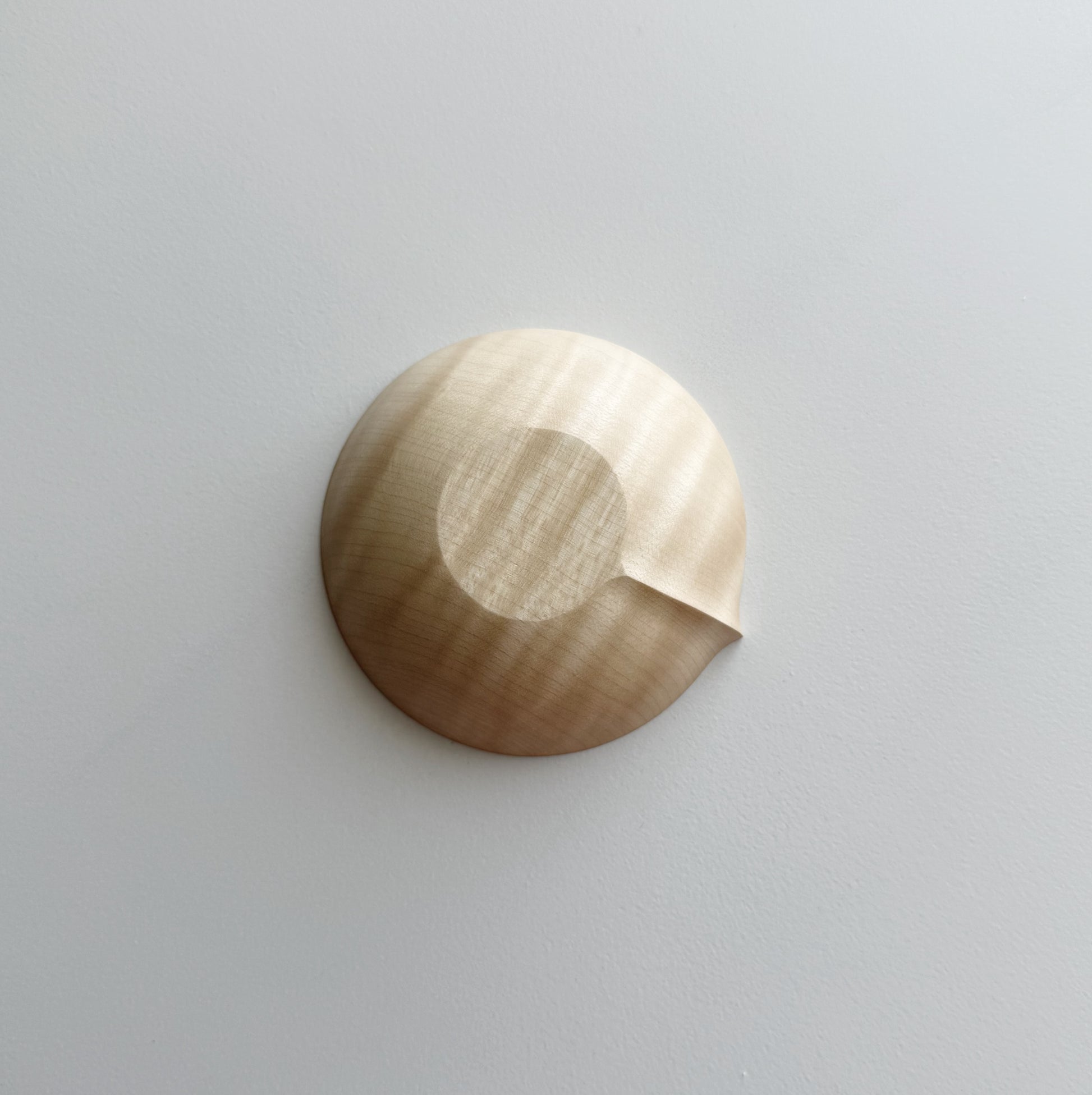 Mini bowl in rippled sycamore