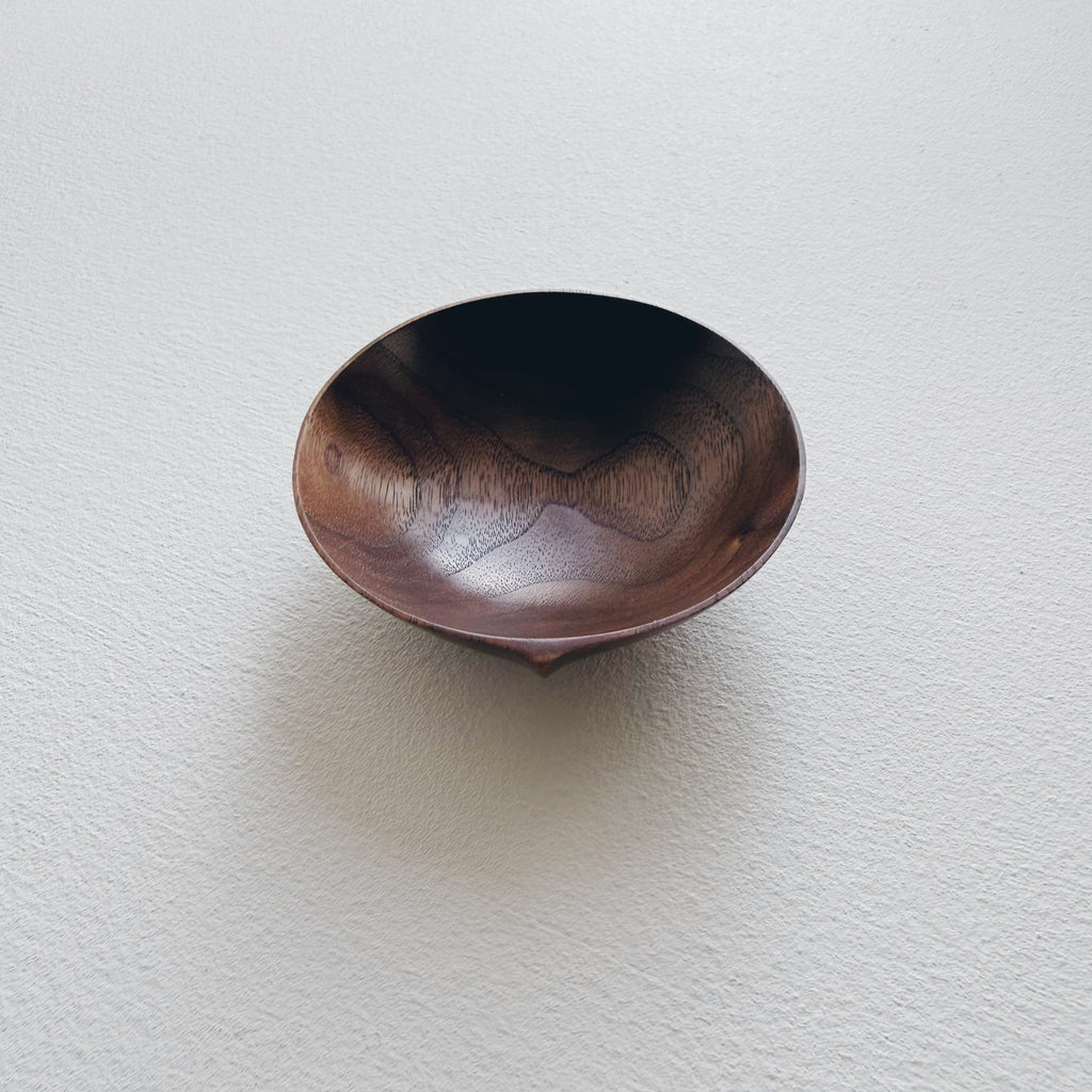 Mini bowl in walnut