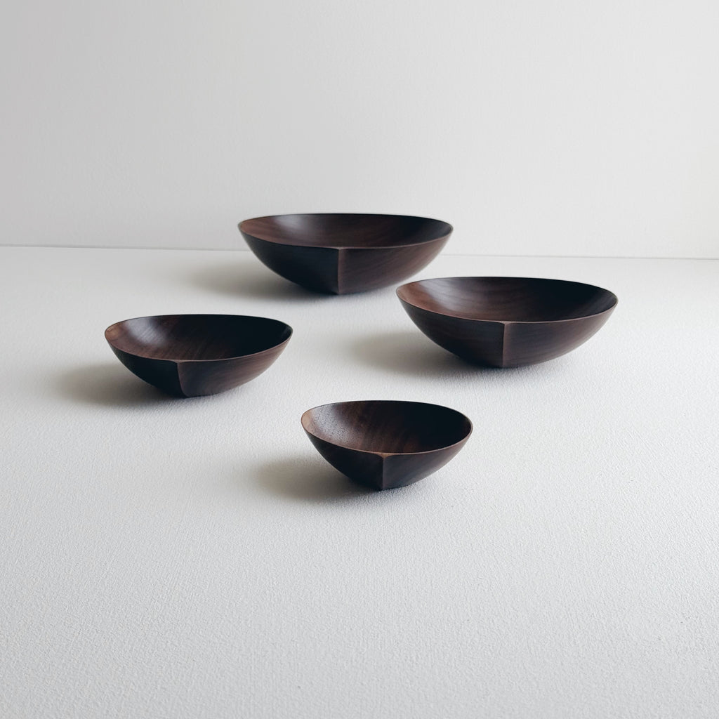 Oval nesting bowls in walnut