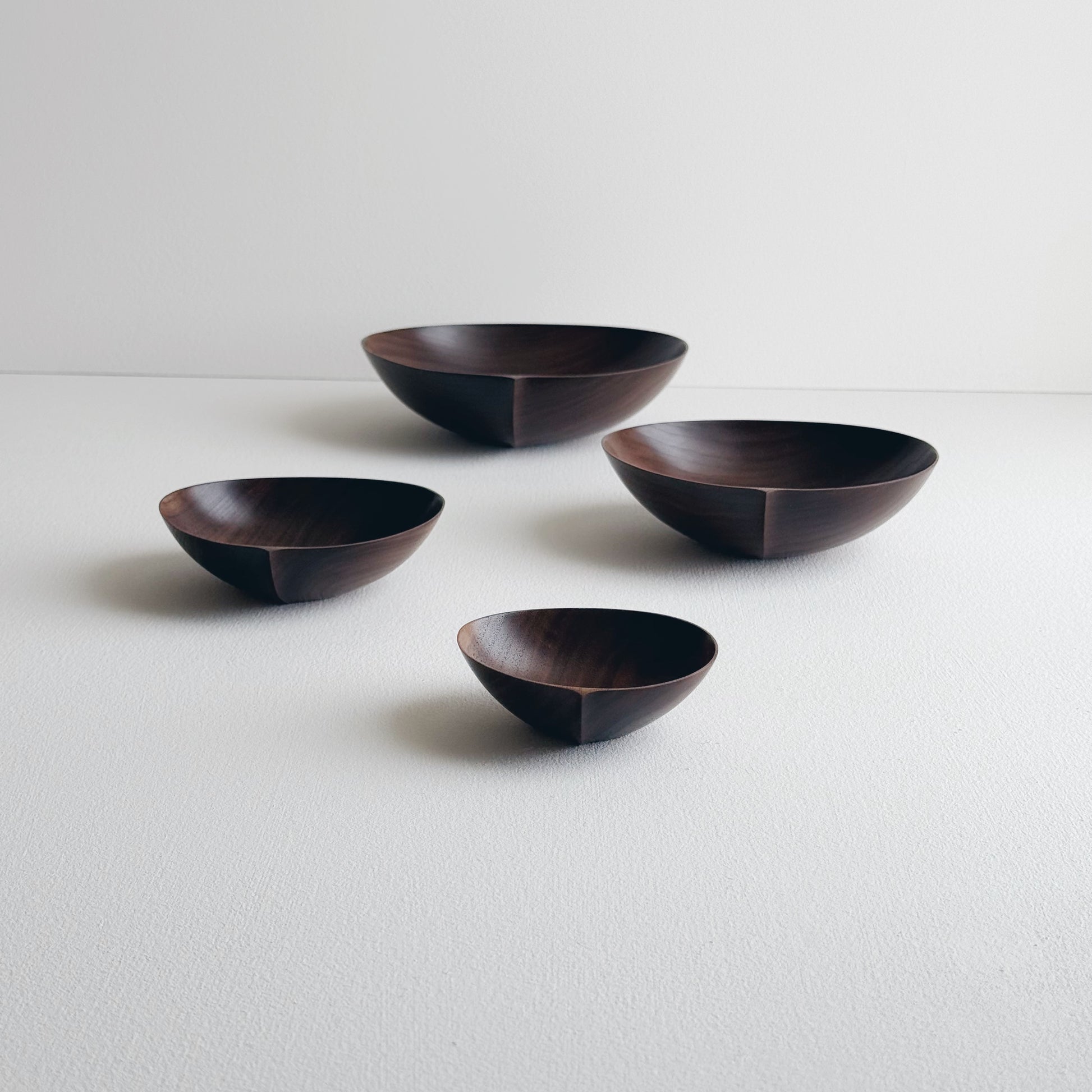 Oval nesting bowls in walnut