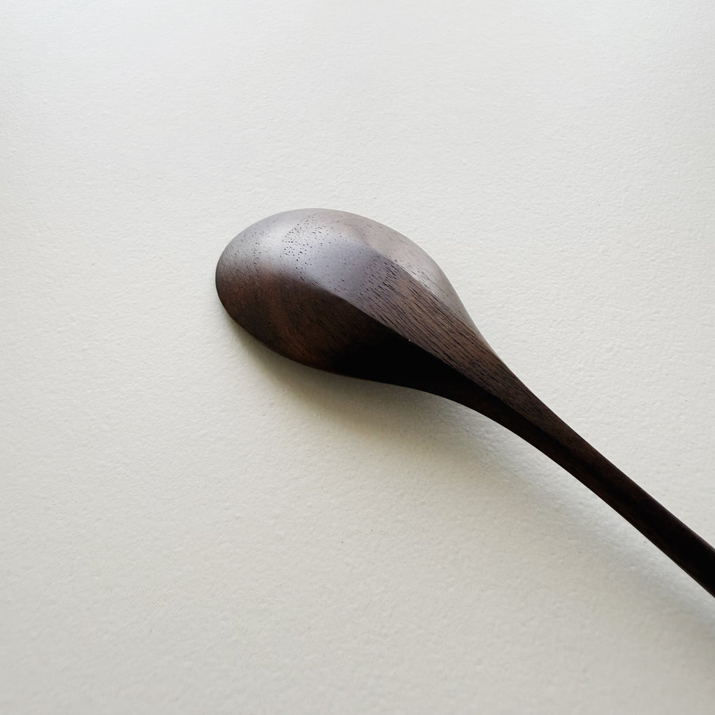 Oval eating spoon in walnut