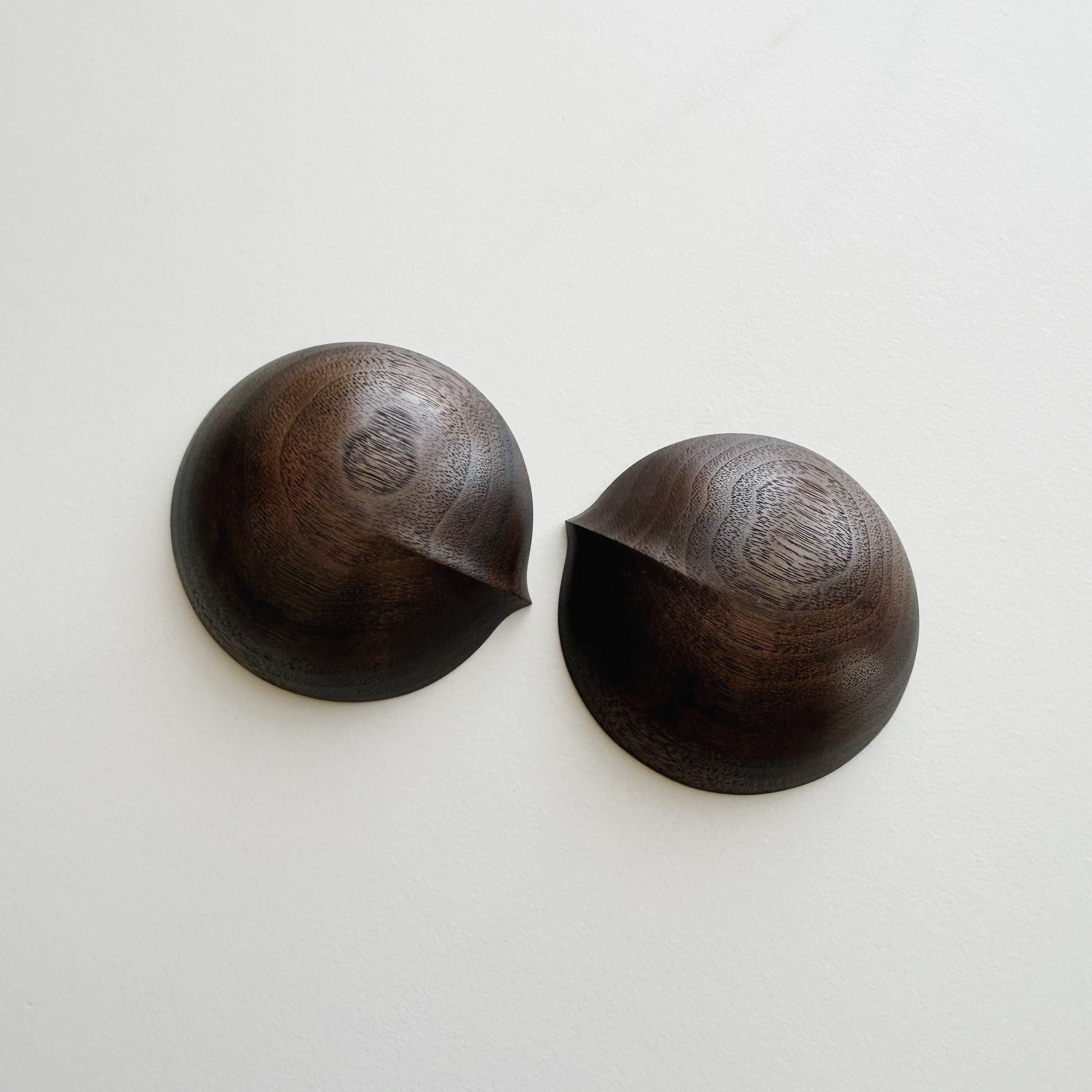 Pair of low pinch & put pots in vintage black walnut