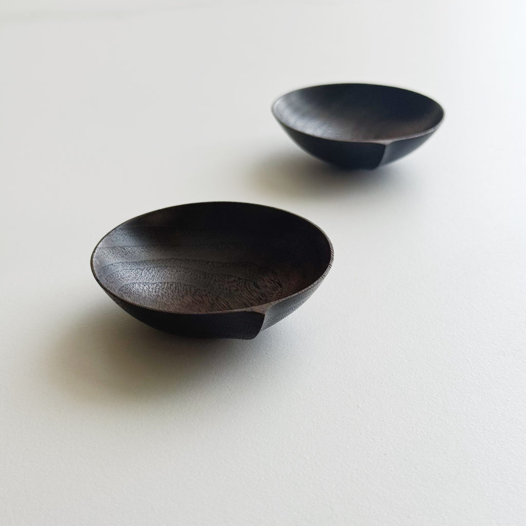 Pair of low pinch & put pots in vintage black walnut