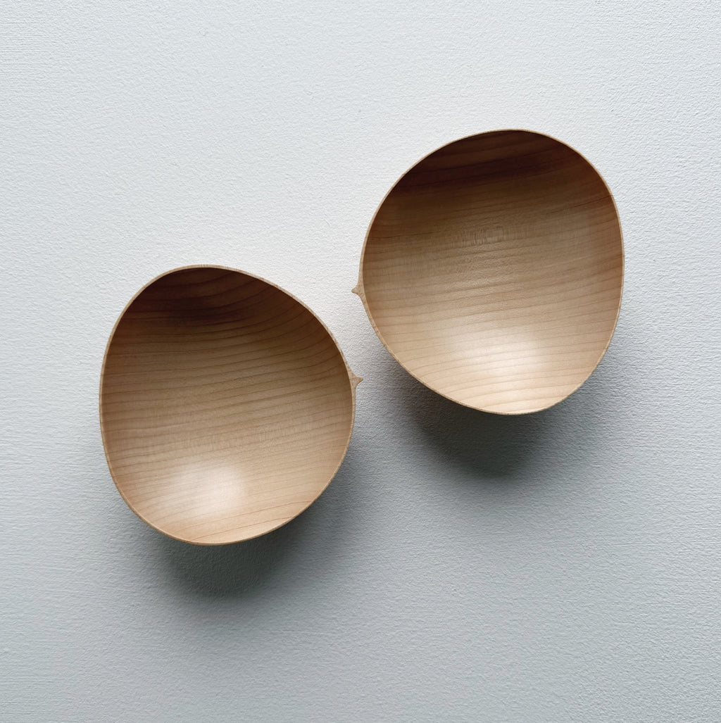 Pair of oval bowls in dark sycamore