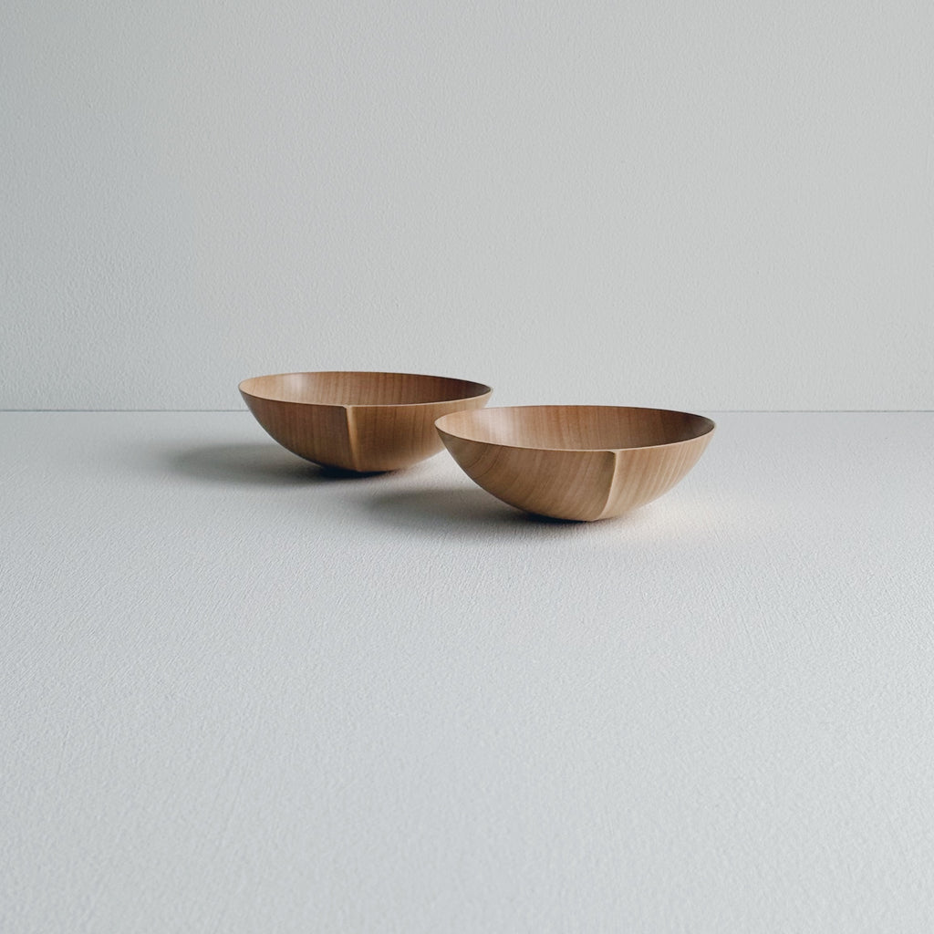 Pair of oval bowls in dark sycamore