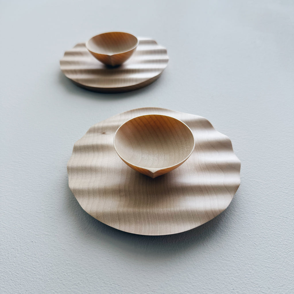 Pair of small wavy plates & bowls in sycamore