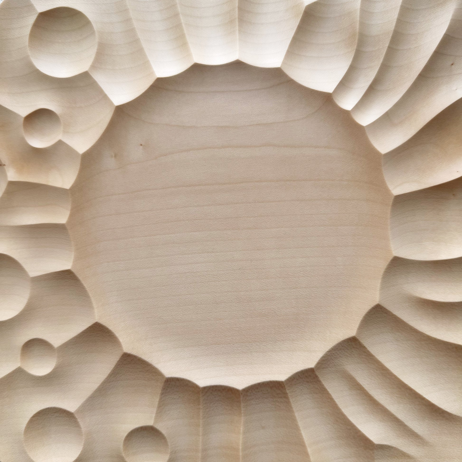 Perlee large presentation plate in sycamore