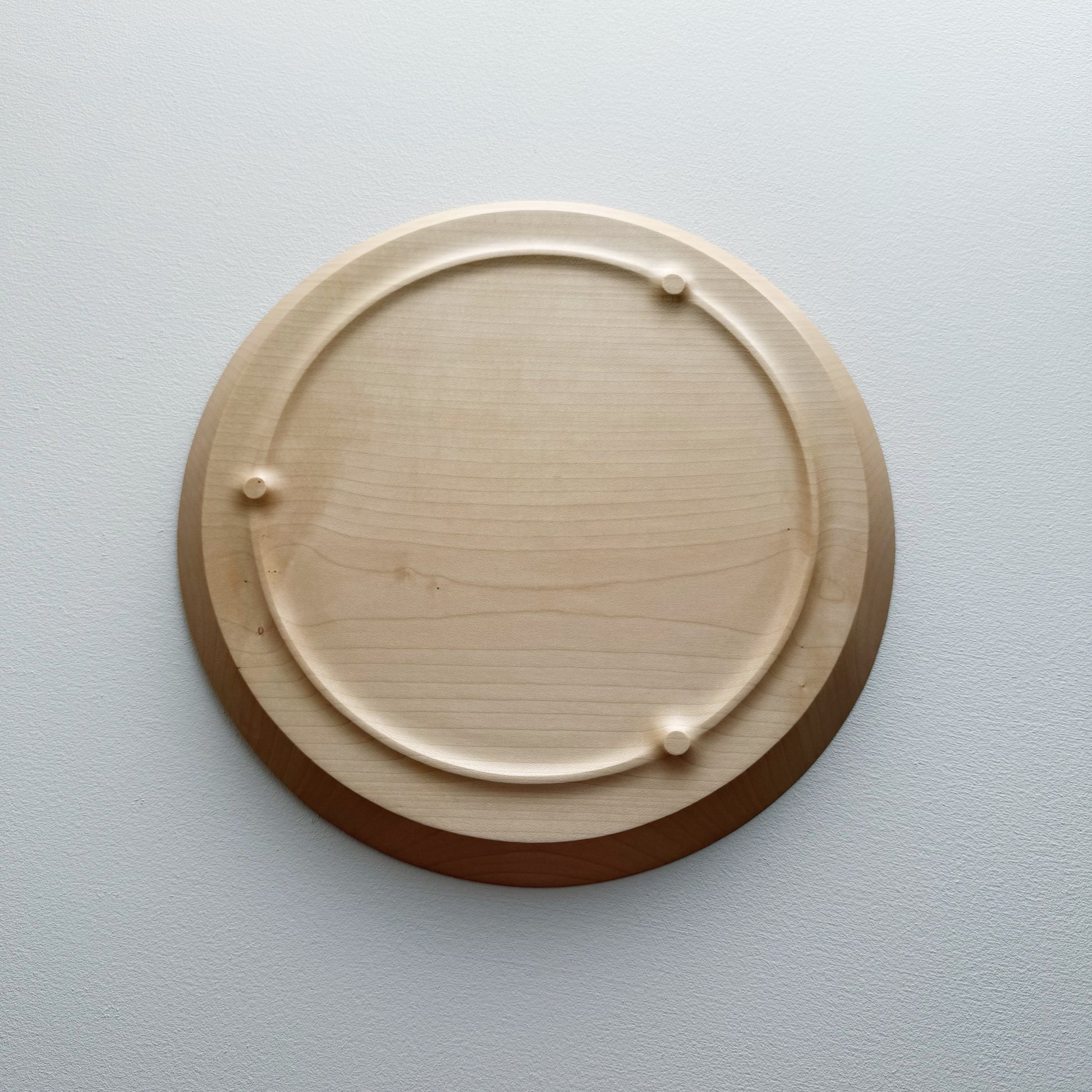 Perlee large presentation plate in sycamore