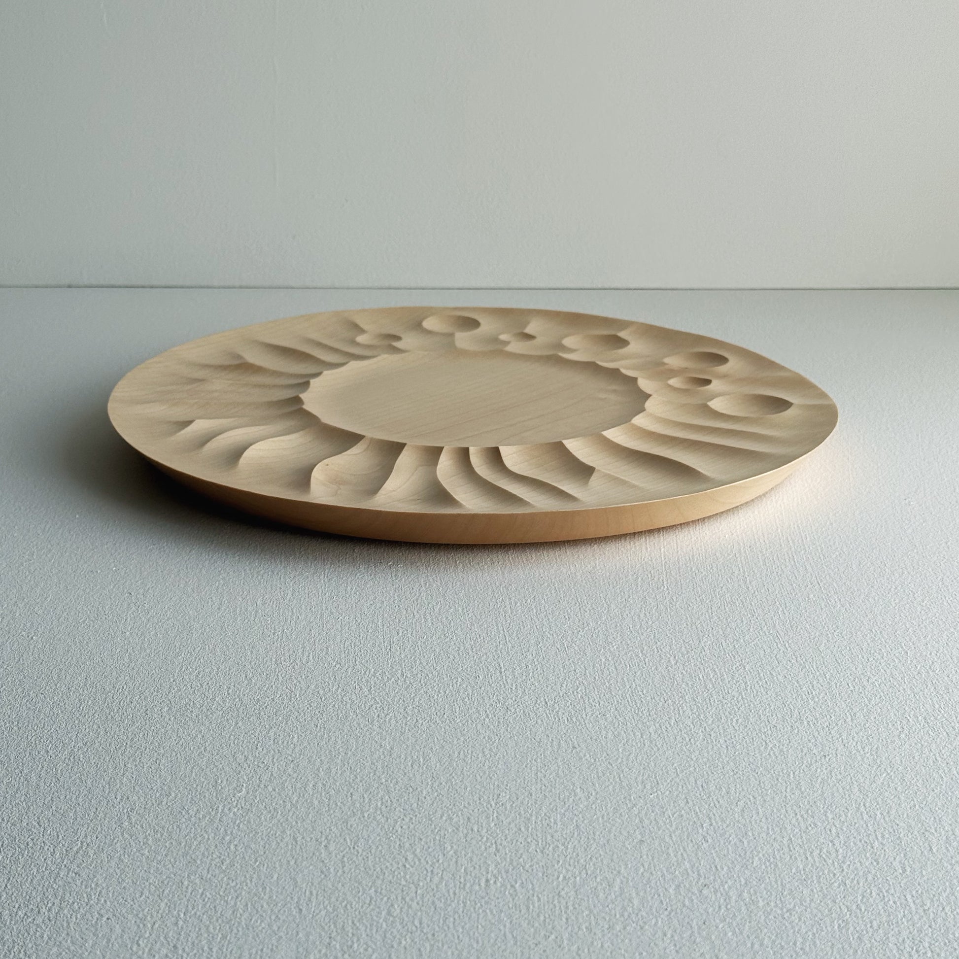 Perlee large presentation plate in sycamore