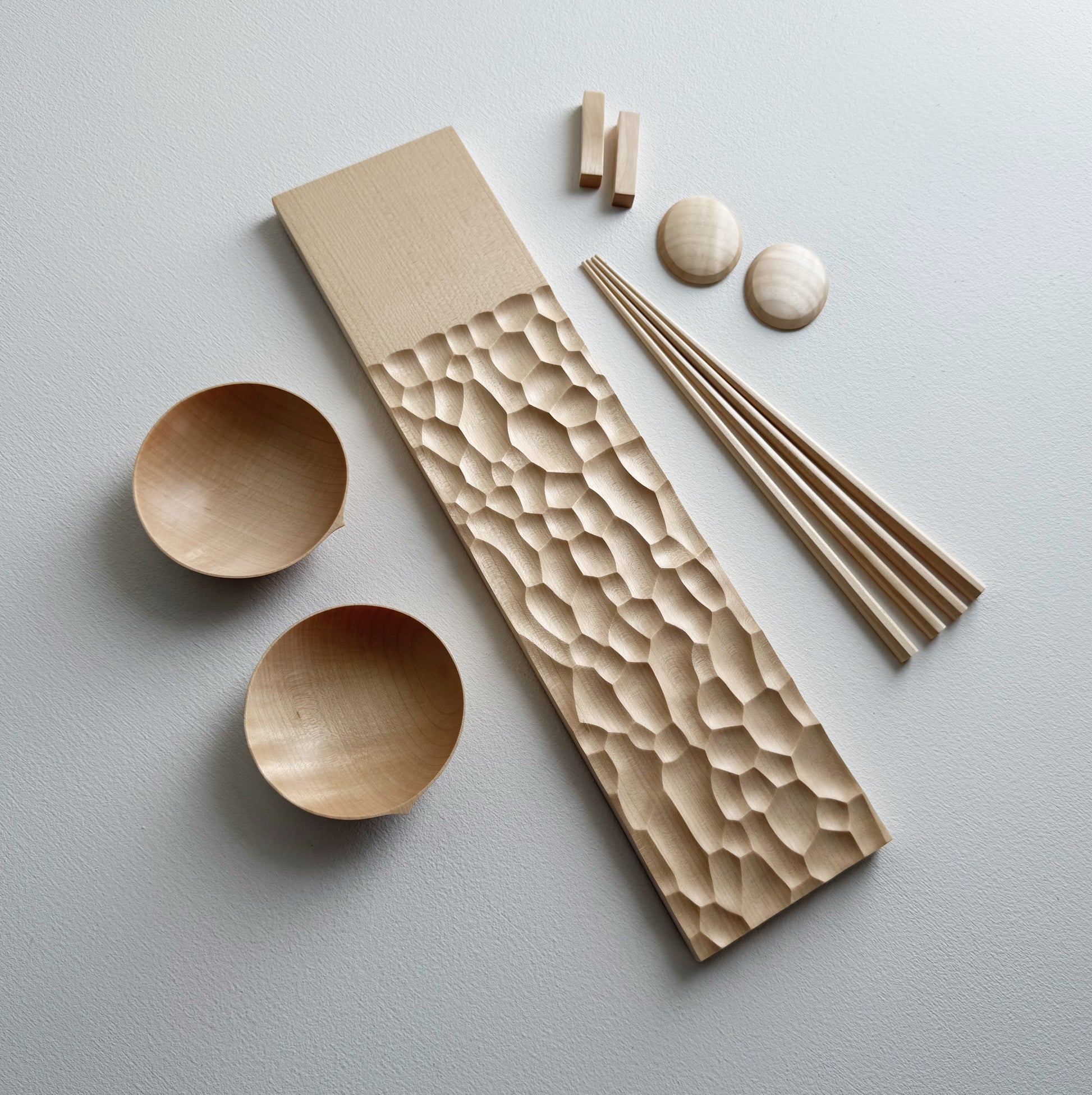 Sculpted long board eating set in sycamore