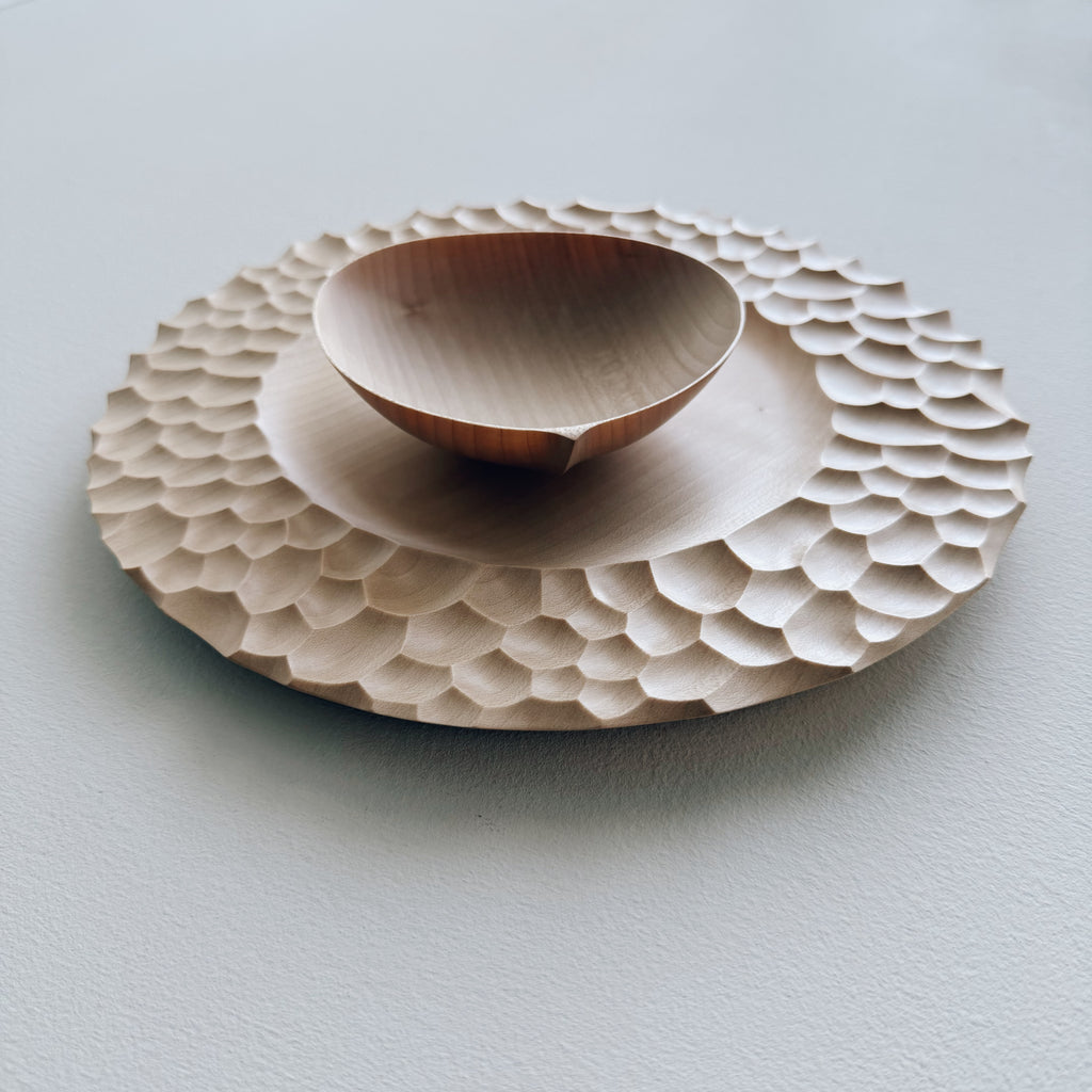 Craters plate & bowl set in sycamore