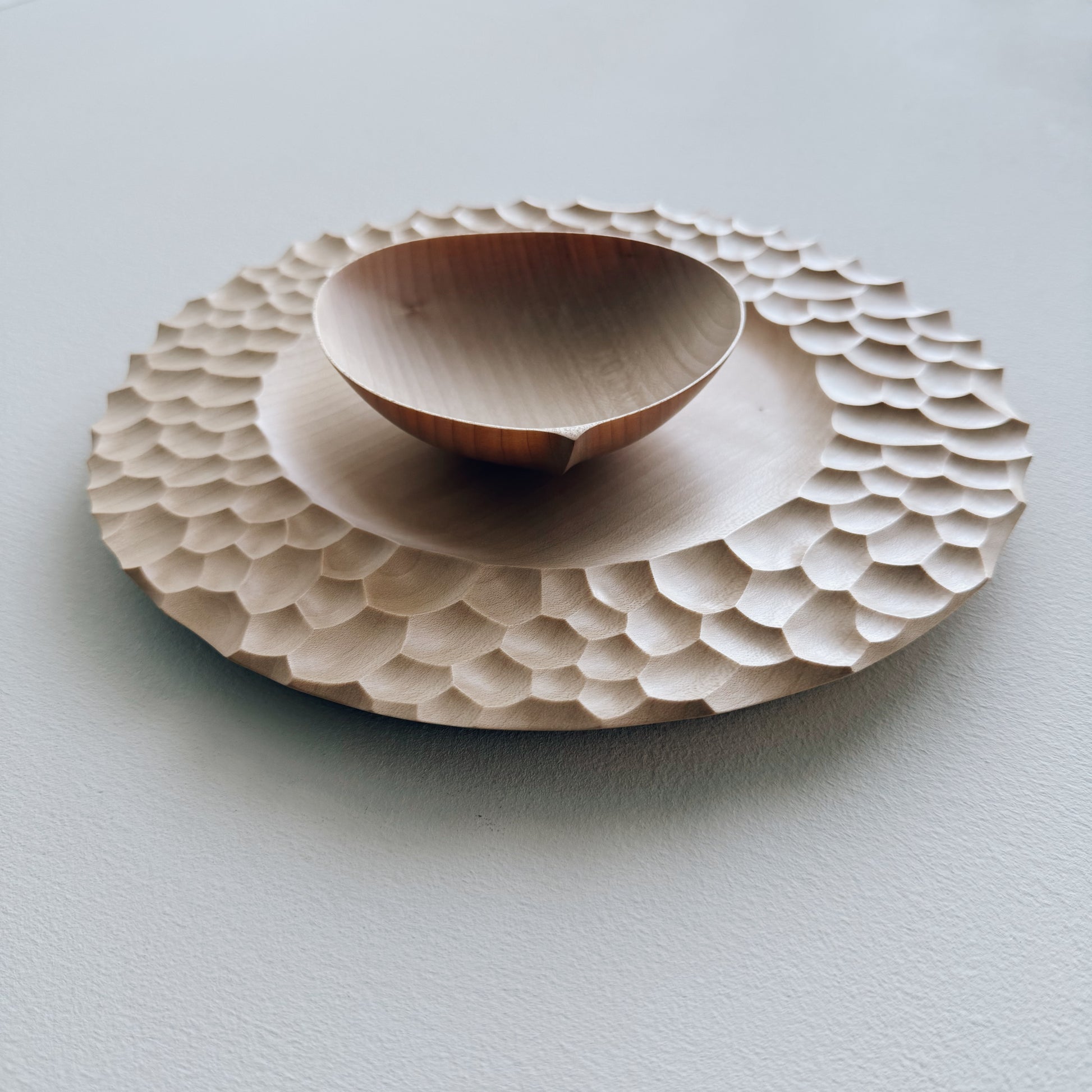 Craters plate & bowl set in sycamore