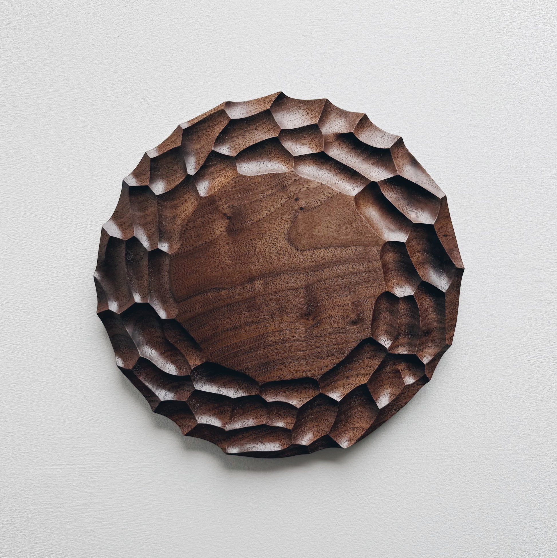 Small dunes board in walnut