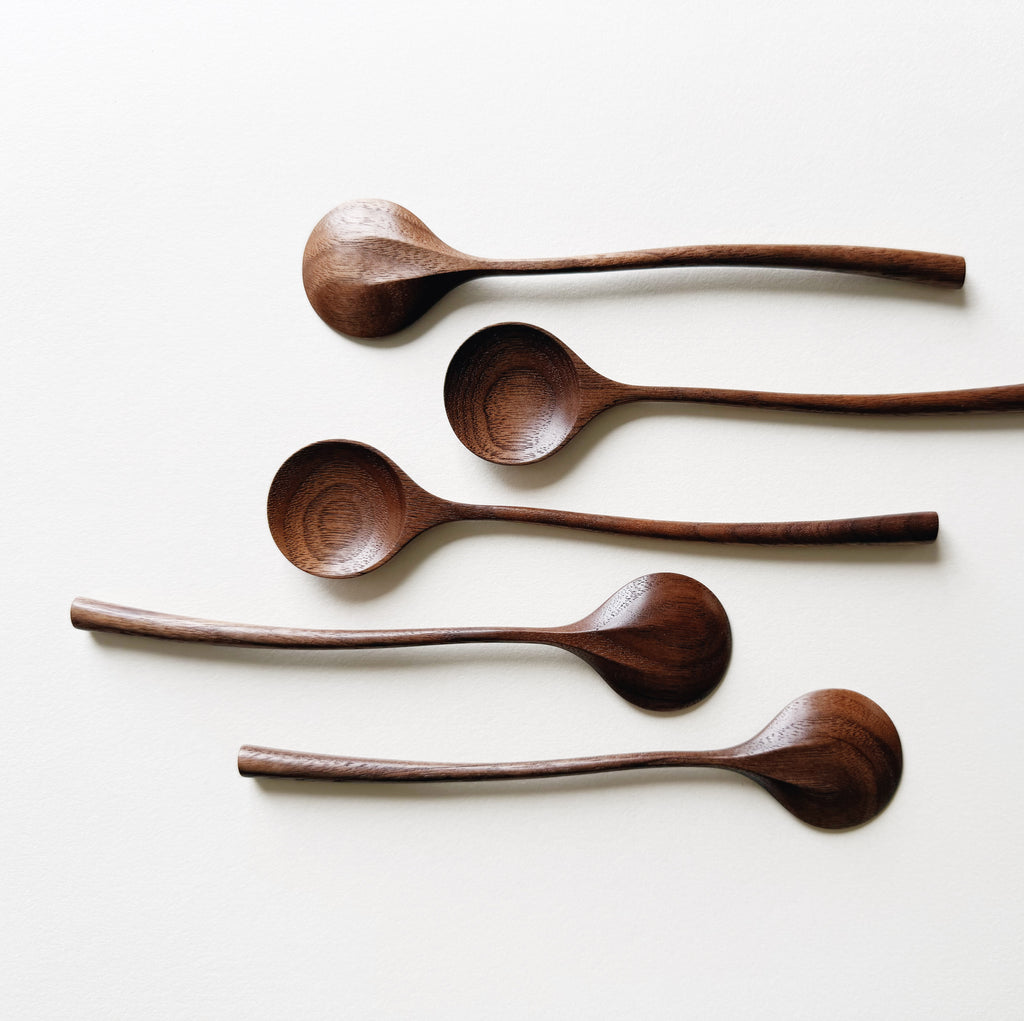 Small Curvy Eating Spoon In Tanned Walnut
