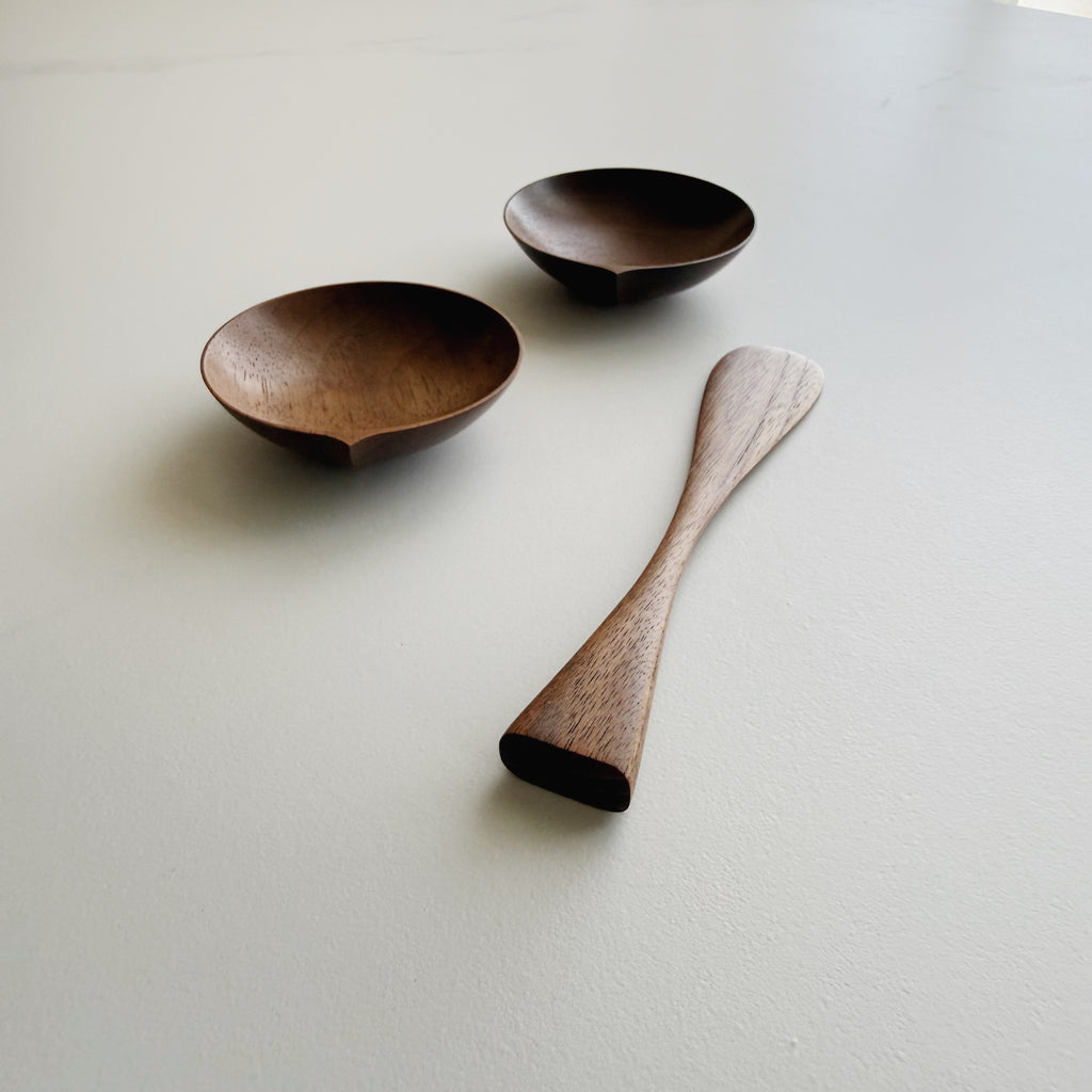 Spreading set in light walnut