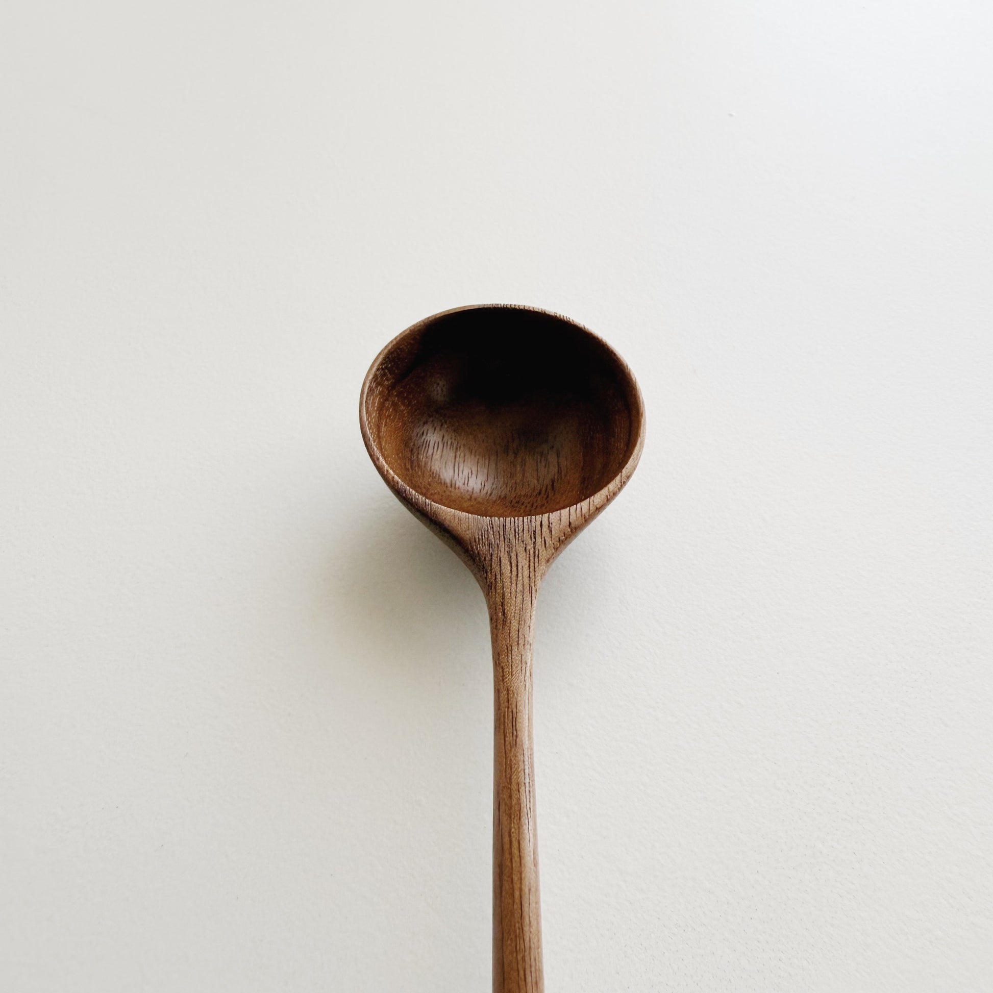 Tanned walnut long-stem