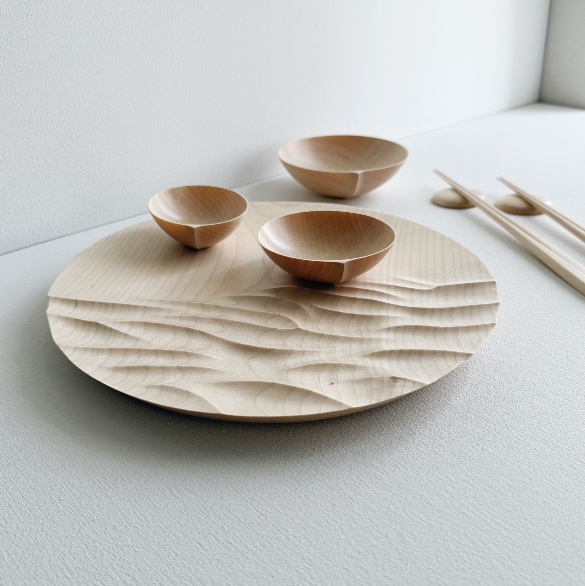 To the water eating set in sycamore