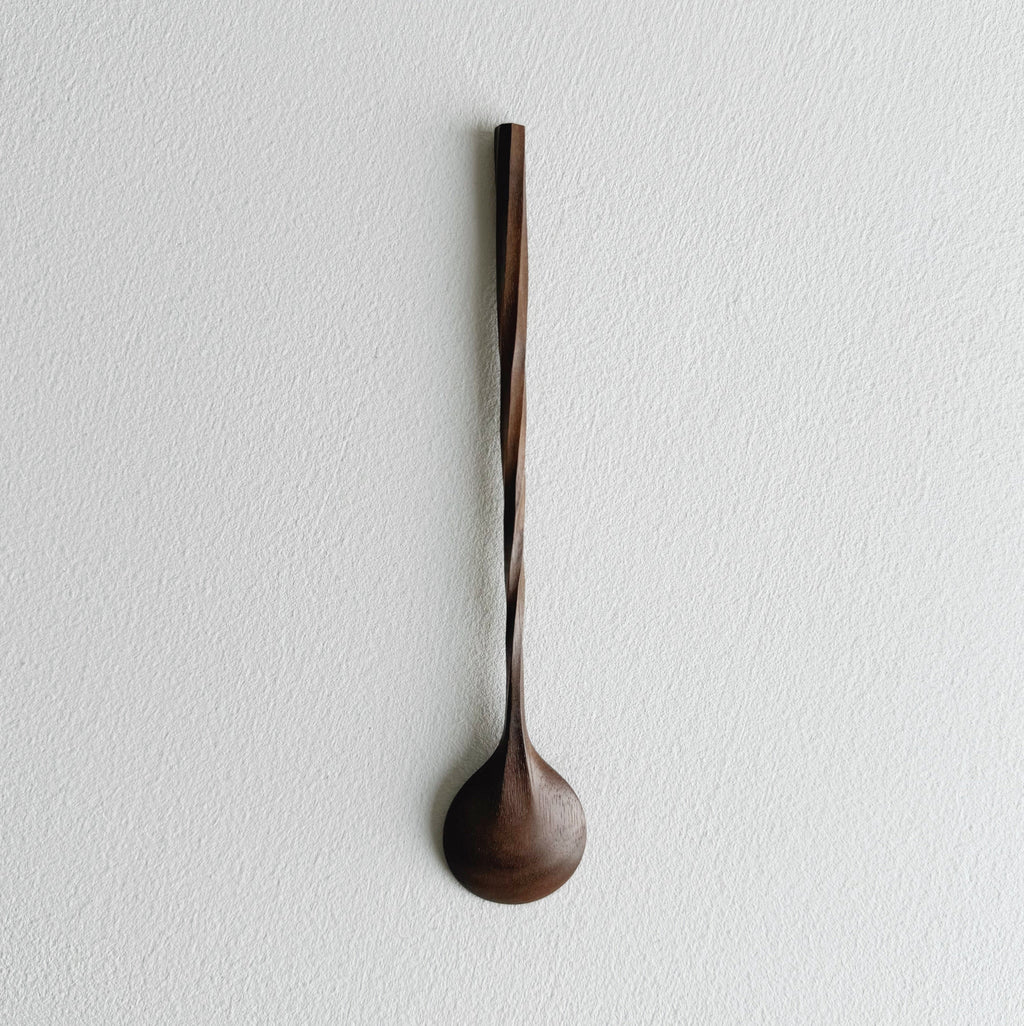 Twisted spoon in walnut
