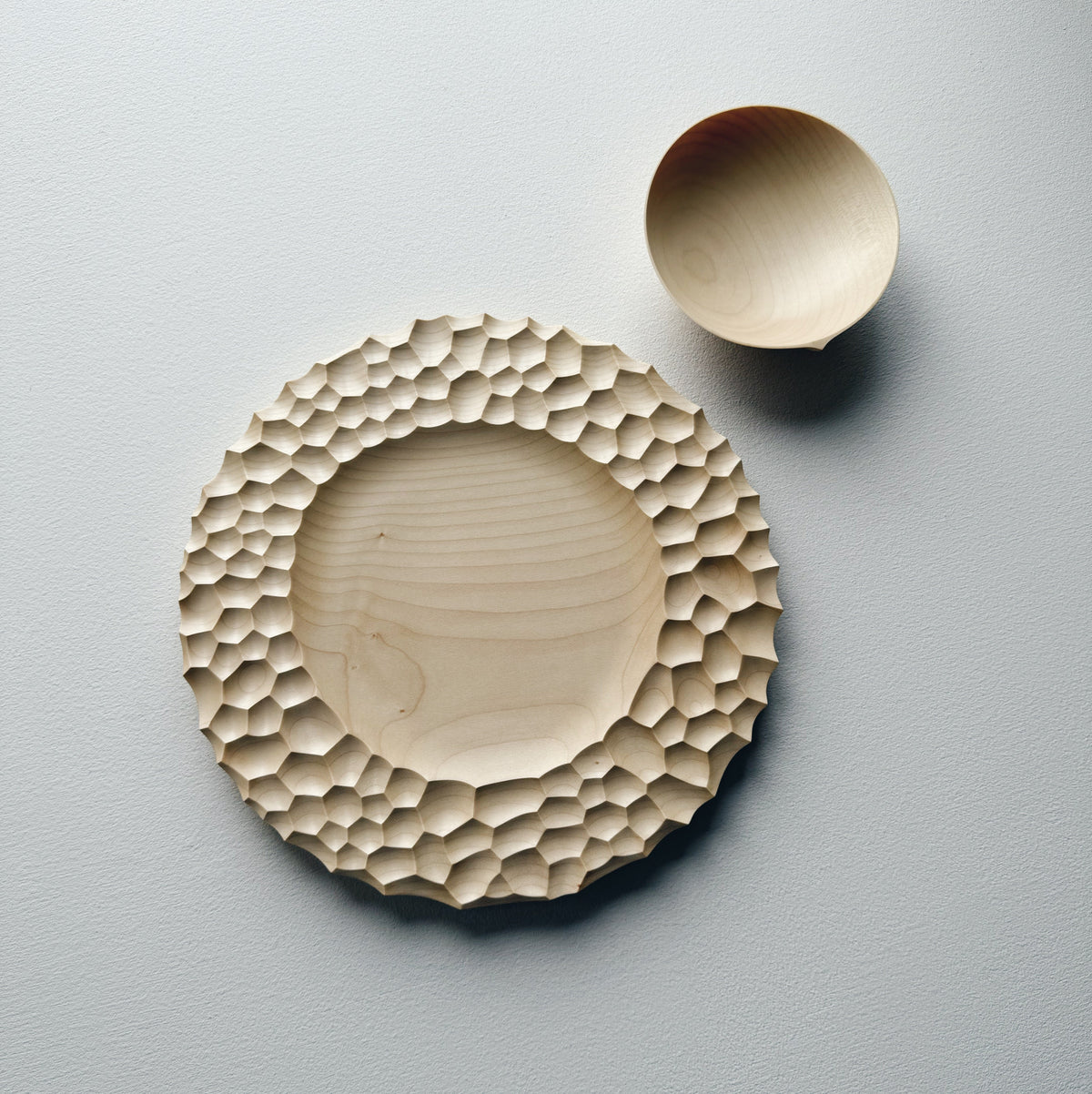 Medium crater plate & bowl set in sycamore