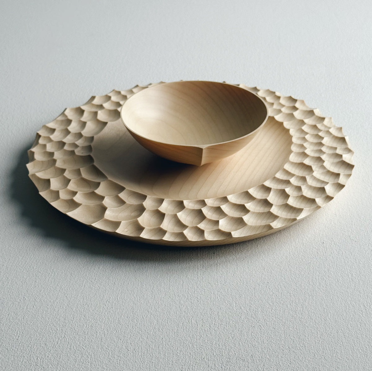 Medium crater plate & bowl set in sycamore