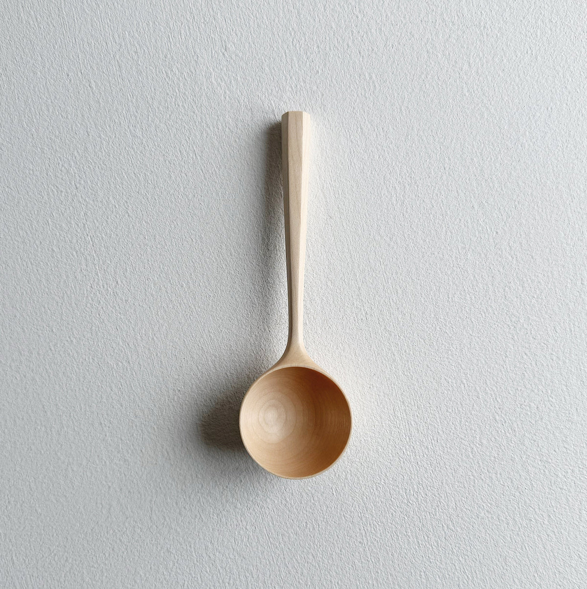 Ball scoop