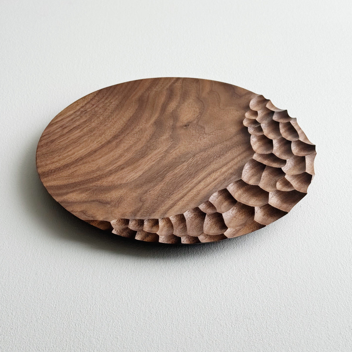 Medium coast plate in tanned walnut