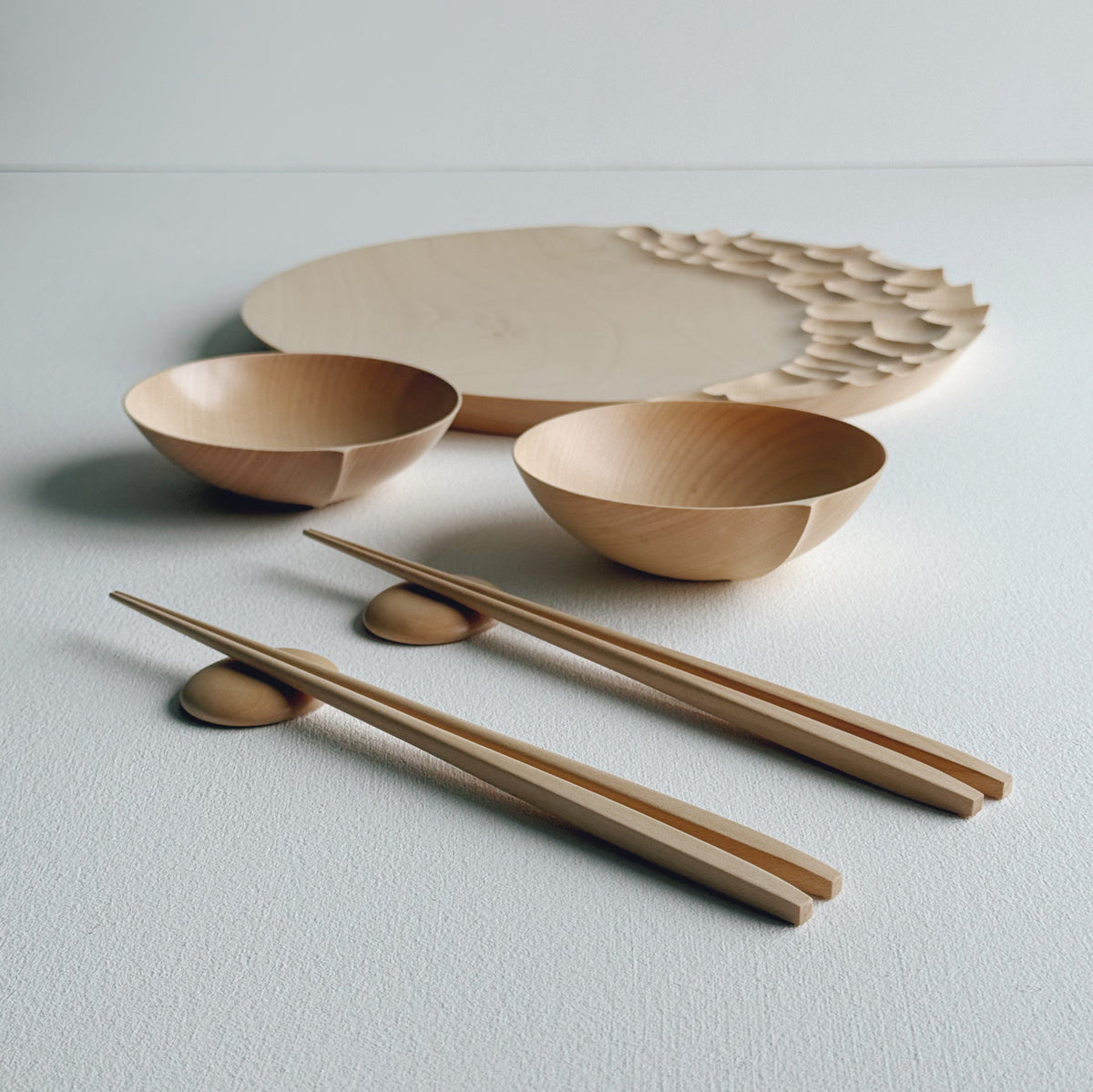 Large coast sharing set in sycamore