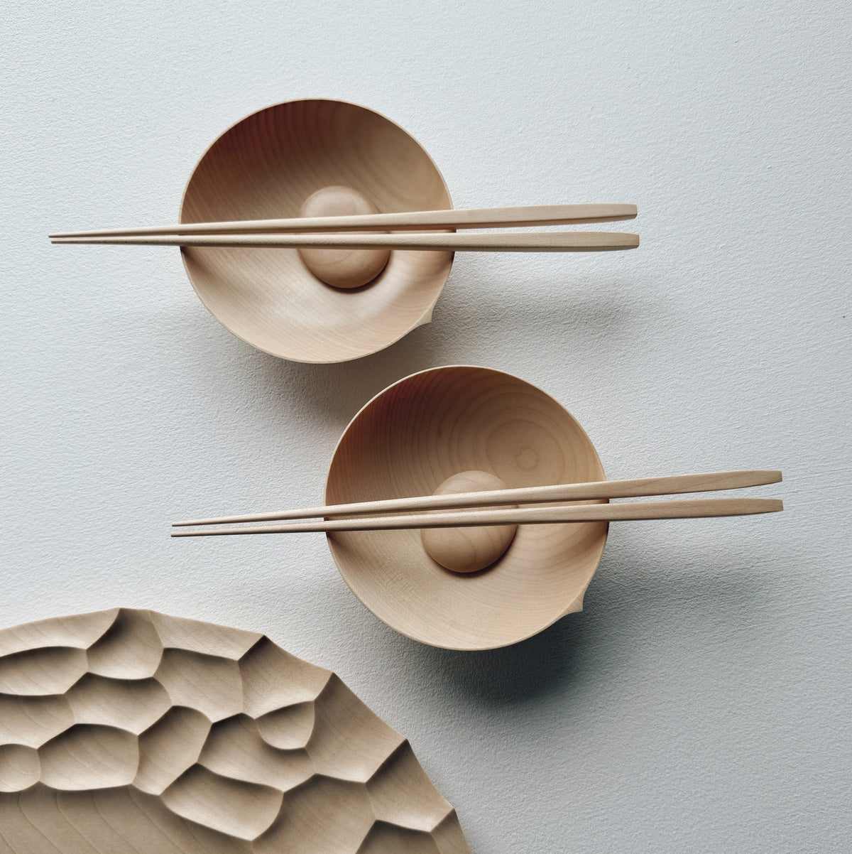 Large coast sharing set in sycamore