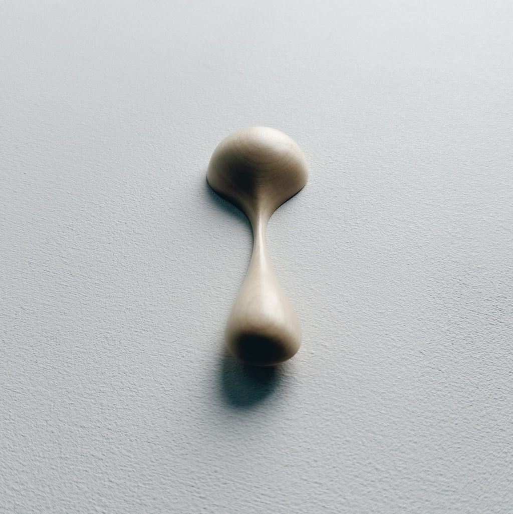 Curvy scoop in sycamore