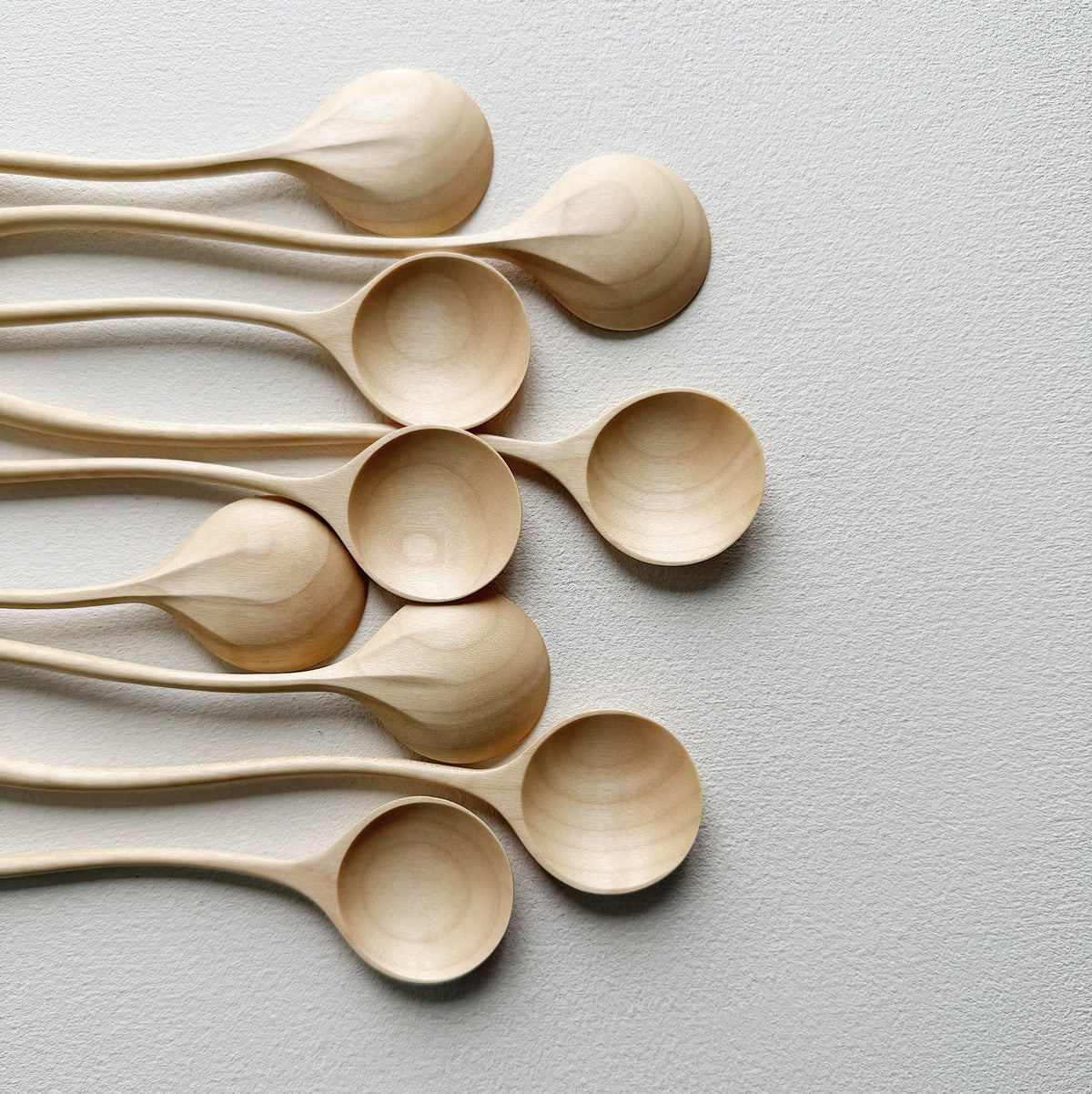 Curvy spoon