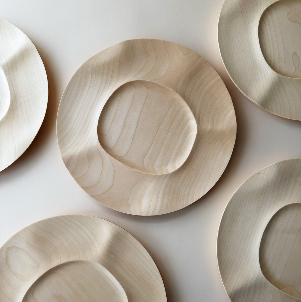 Landed plate in sycamore