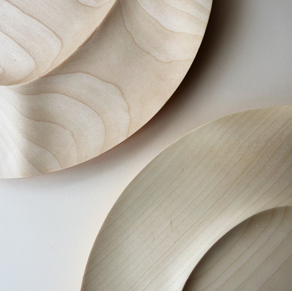 Landed plate in sycamore