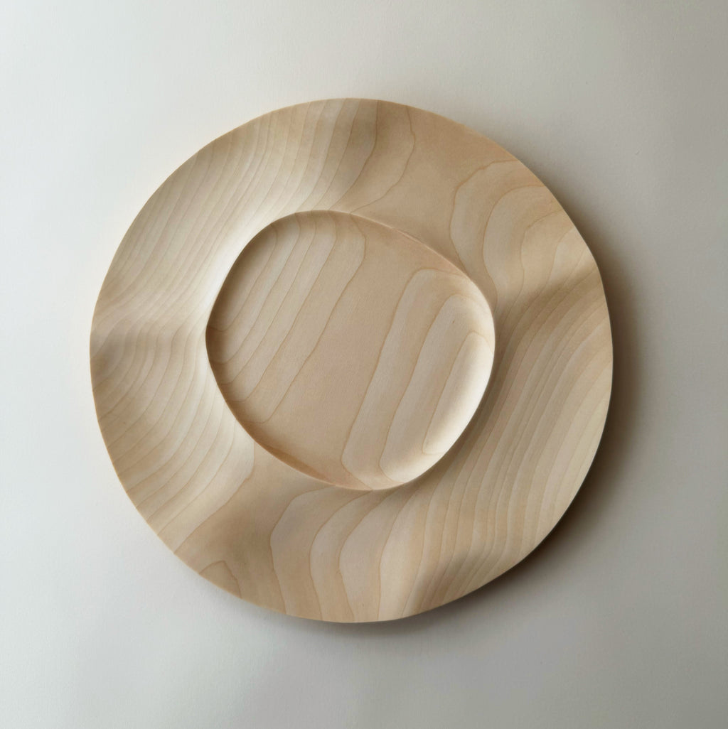 Landed plate in sycamore