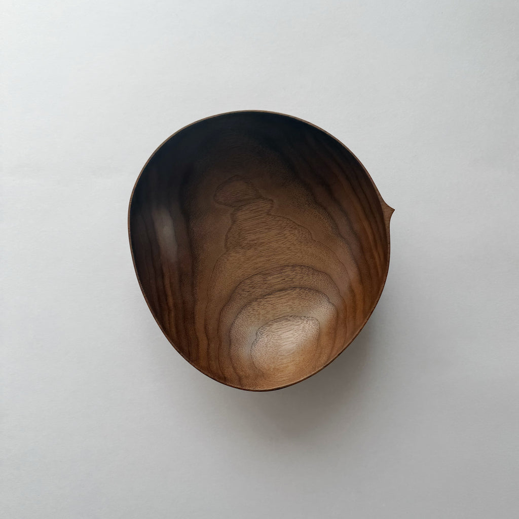 Large oval bowl