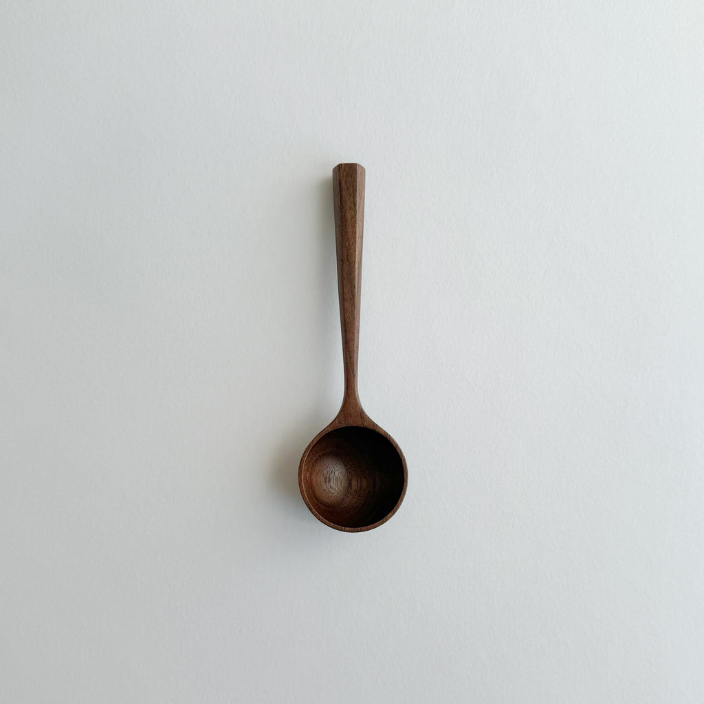 Mini moon scoop