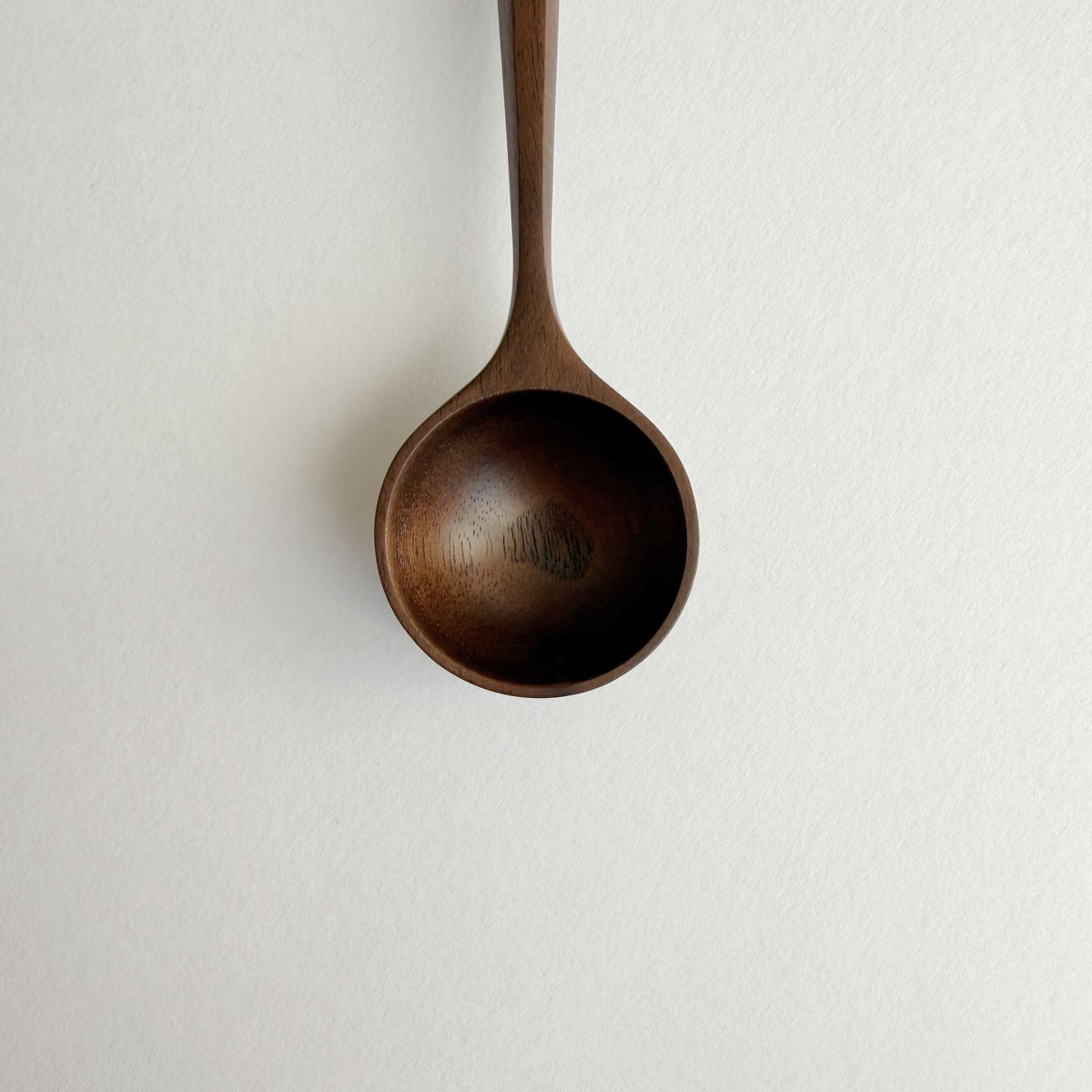 Mini moon scoop