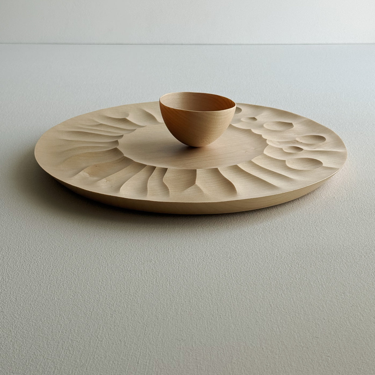 Perlee set in sycamore