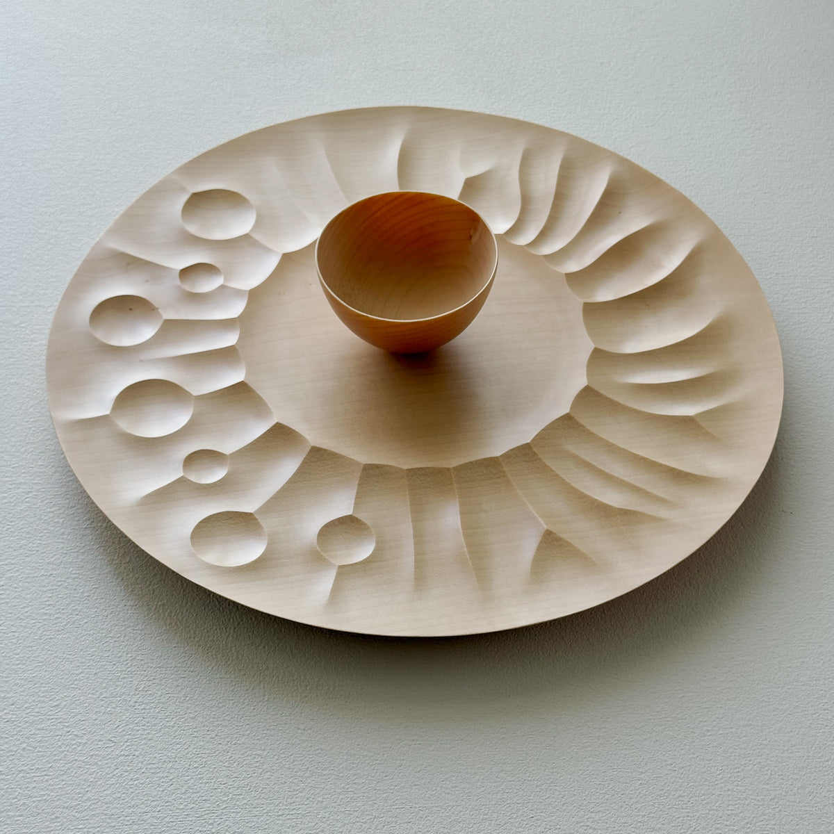 Perlee set in sycamore