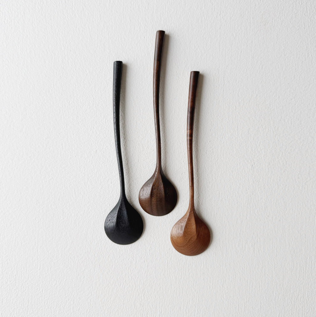 Small curvy spoon